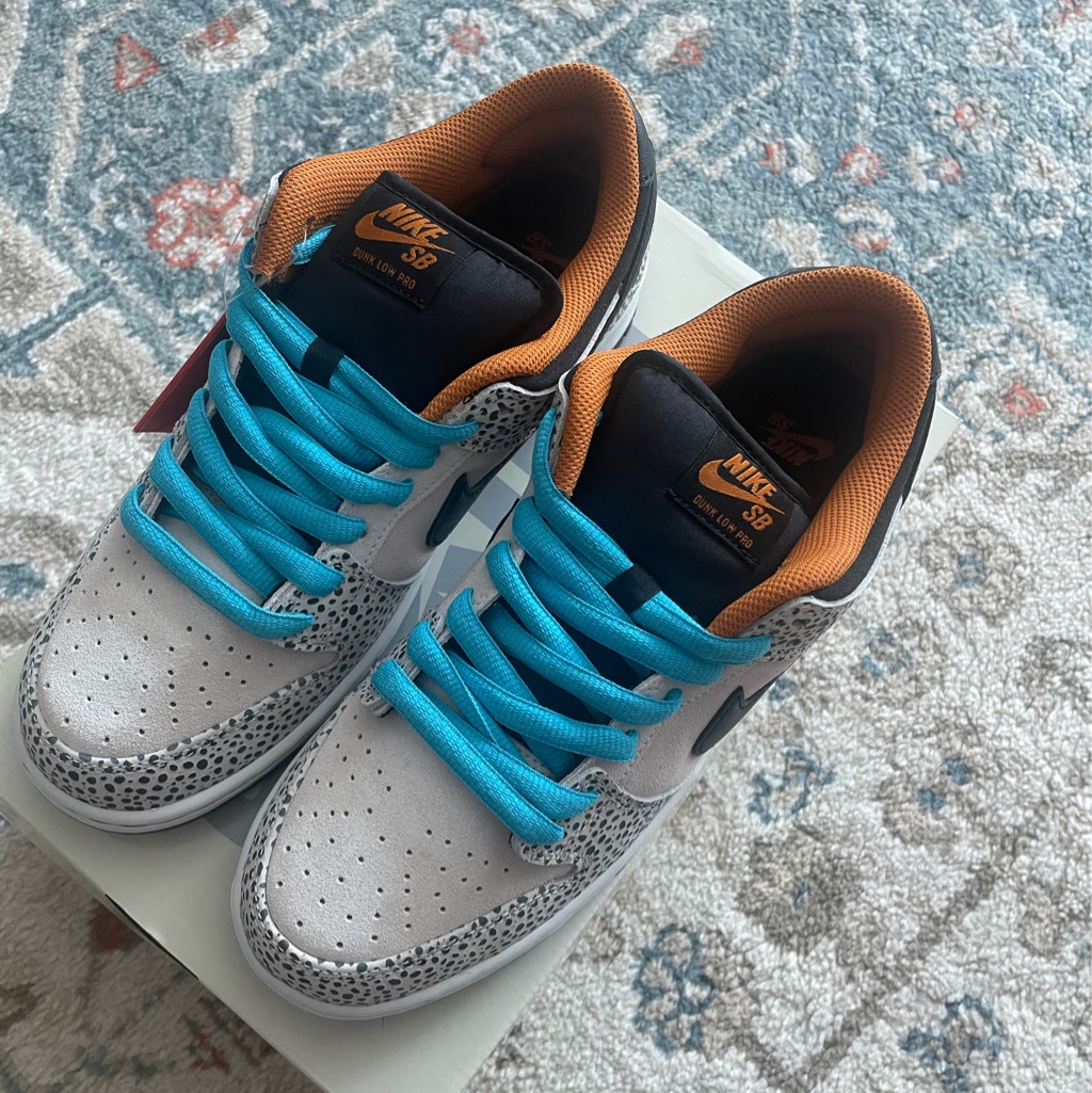 Nike SB Dunk Low Pro Electric Phantom and Black 착용 스타일 - 2