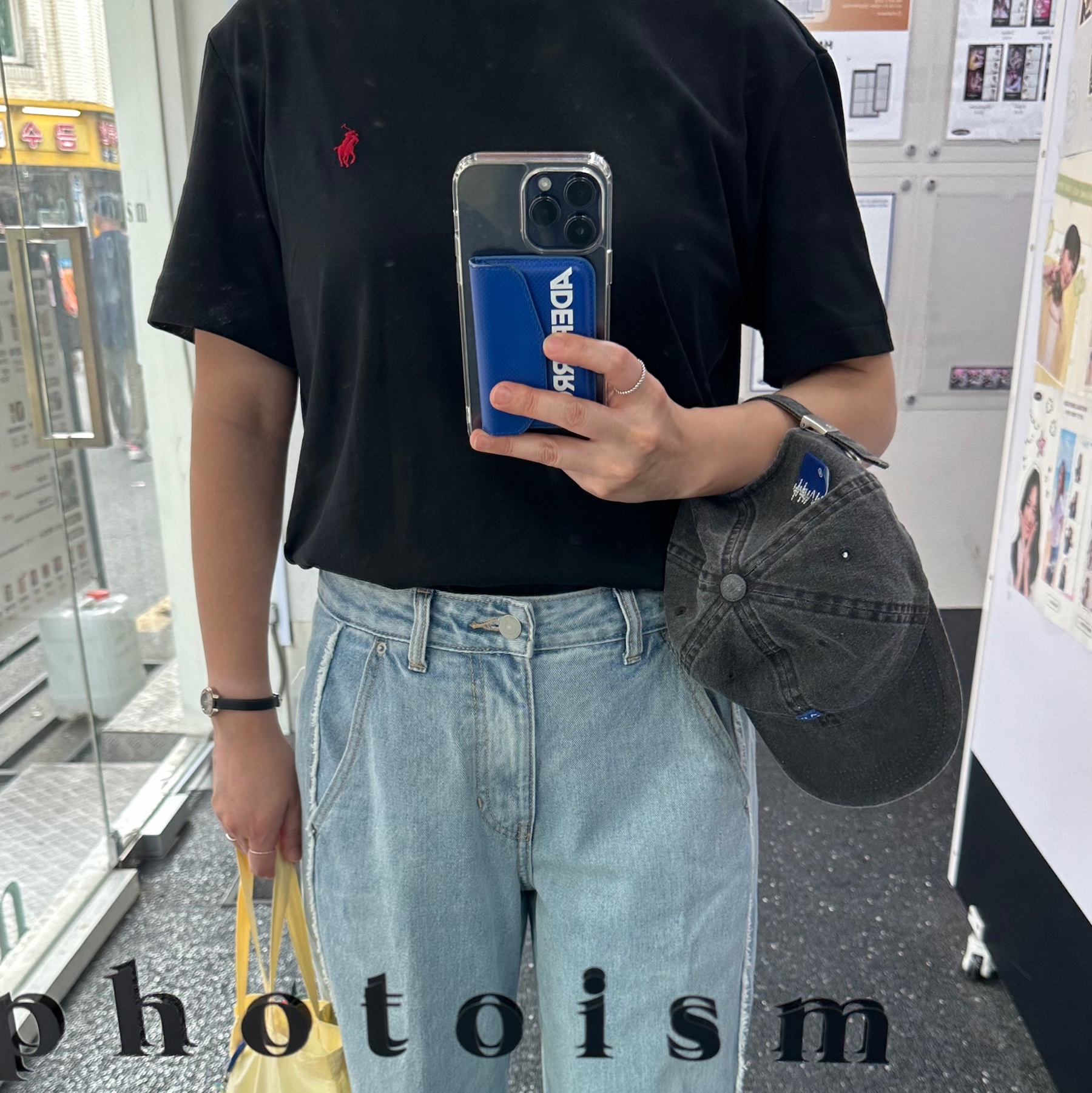 Ader Error Standic Magsafe Wallet Z-Blue, Ader Error Sig; TRS Tag Cap 01 Charcoal 착용 스타일 - 1