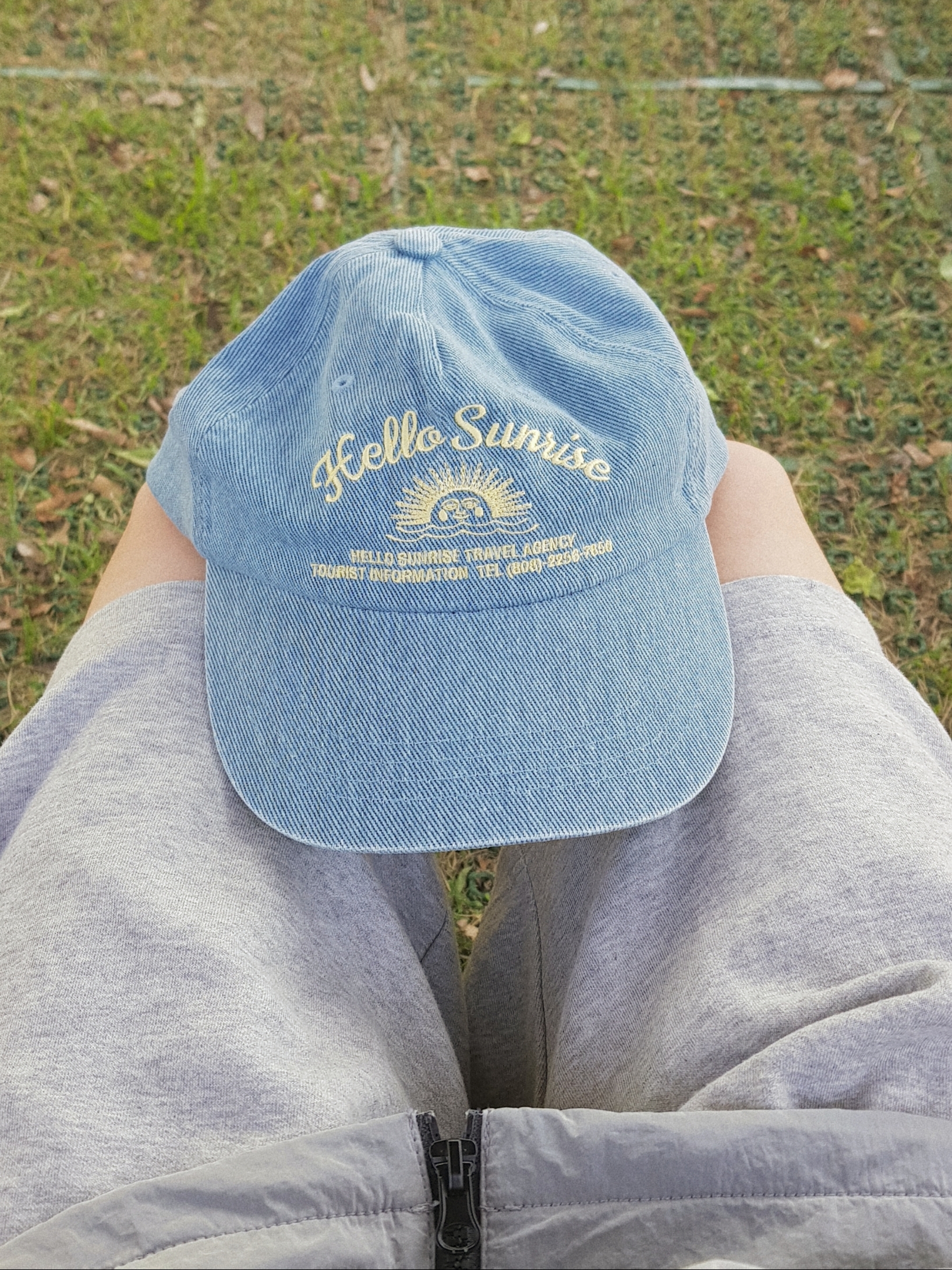 Hello Sunrise Travel Agency Logo 5Panel Cap Sky Blue μ°©μ© μ€νμΌ