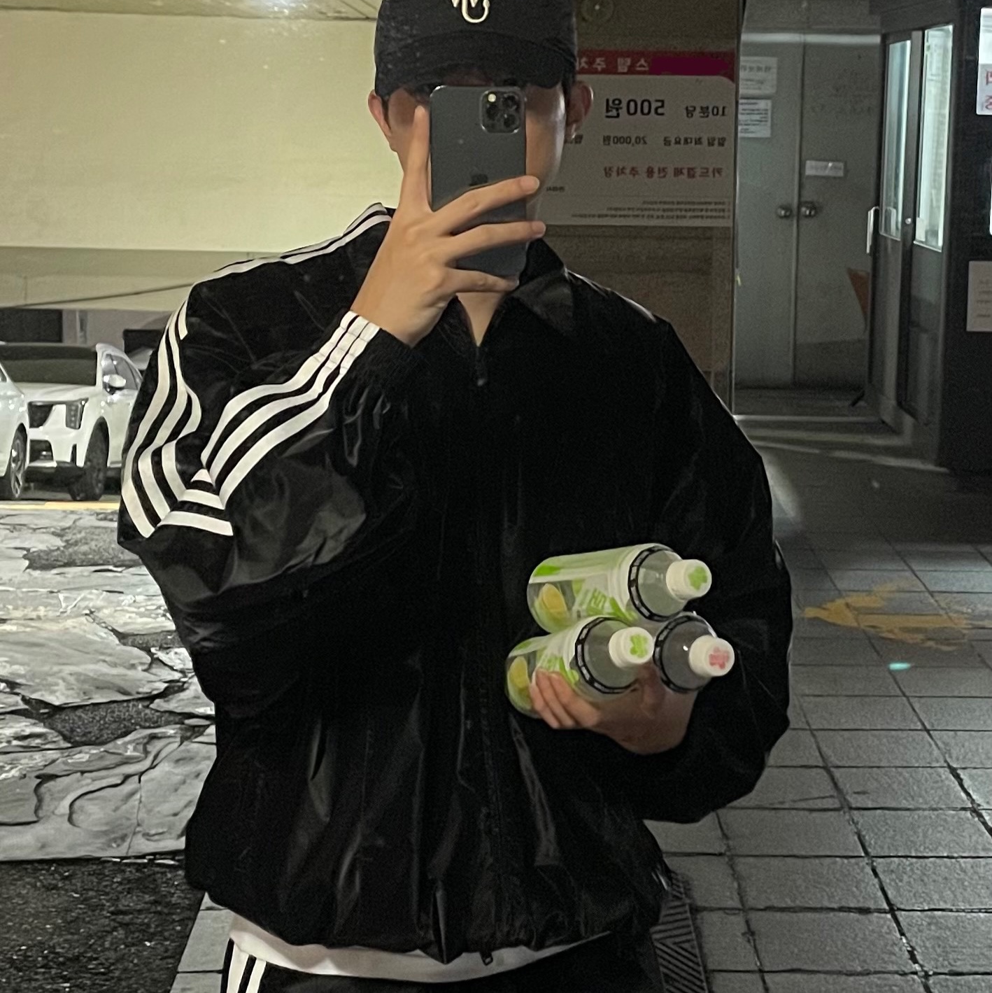 Y-3 Windbreaker Triple Black, Y-3 Triple Shorts Black 착용 스타일