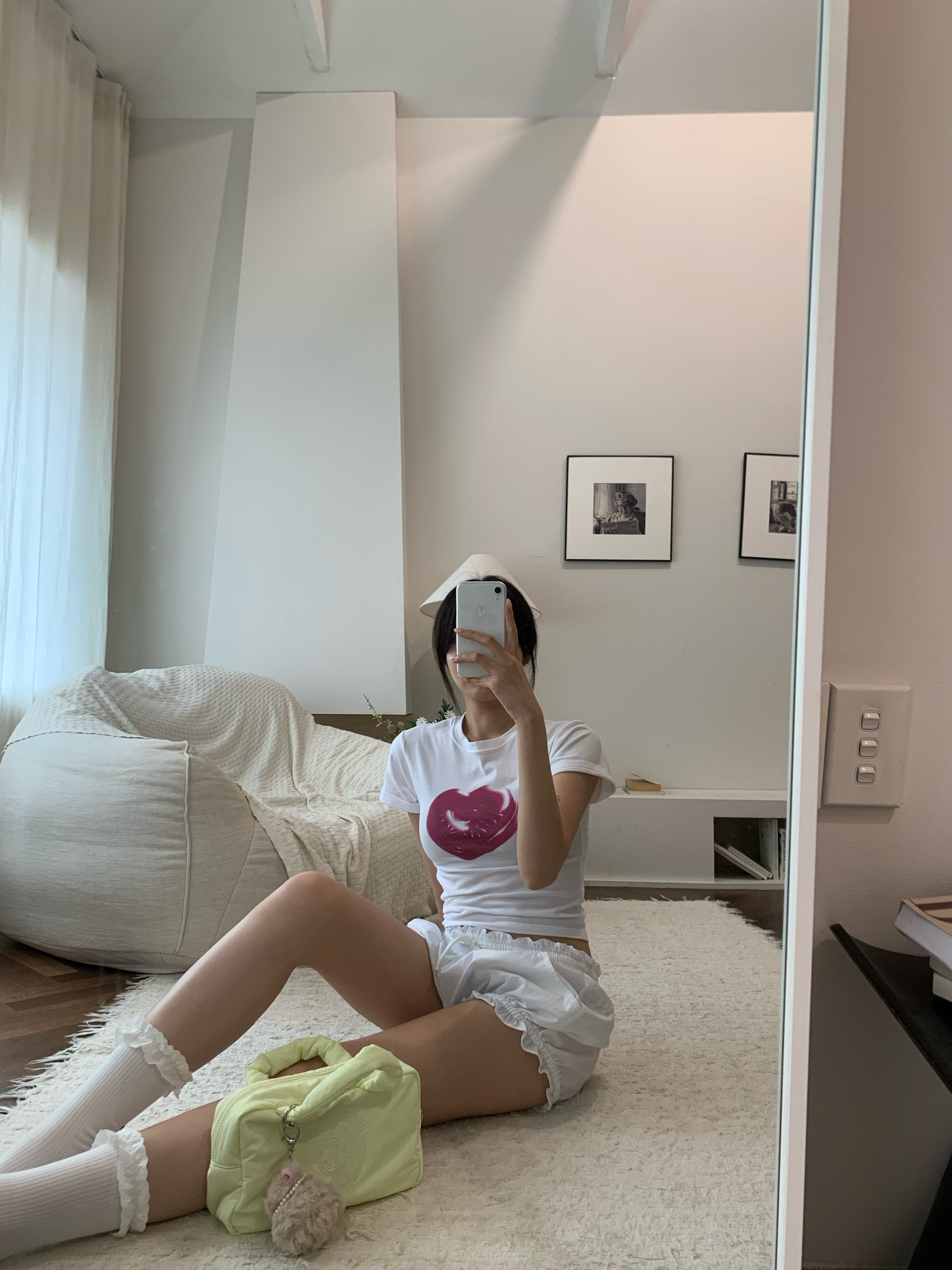 LOTS YOU Heart Candy T-shirt ver.2 Pink 착용 스타일 - 1