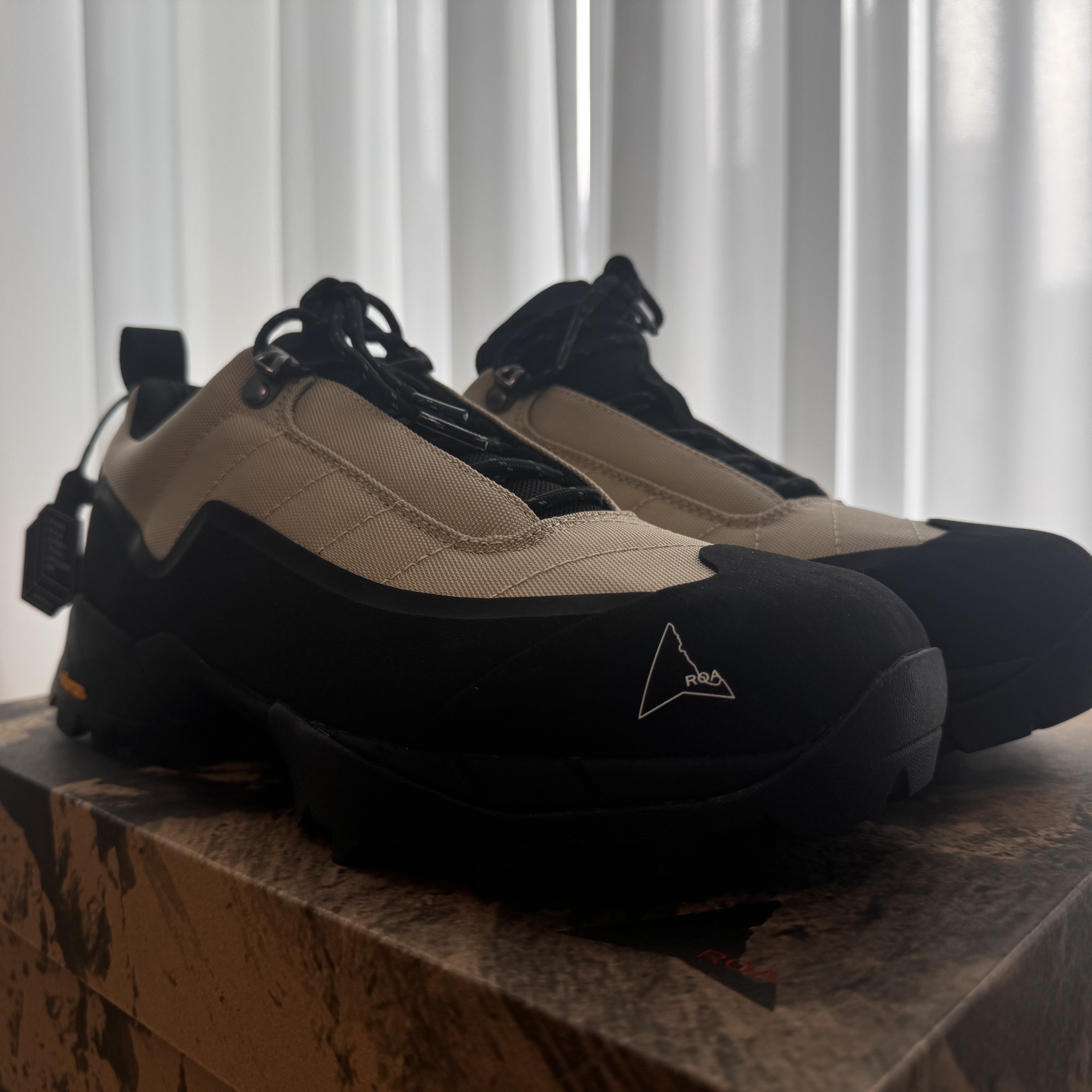 Roa Hiking Katharina Ecostep Vibram Sole Sand 착용 스타일 - 1