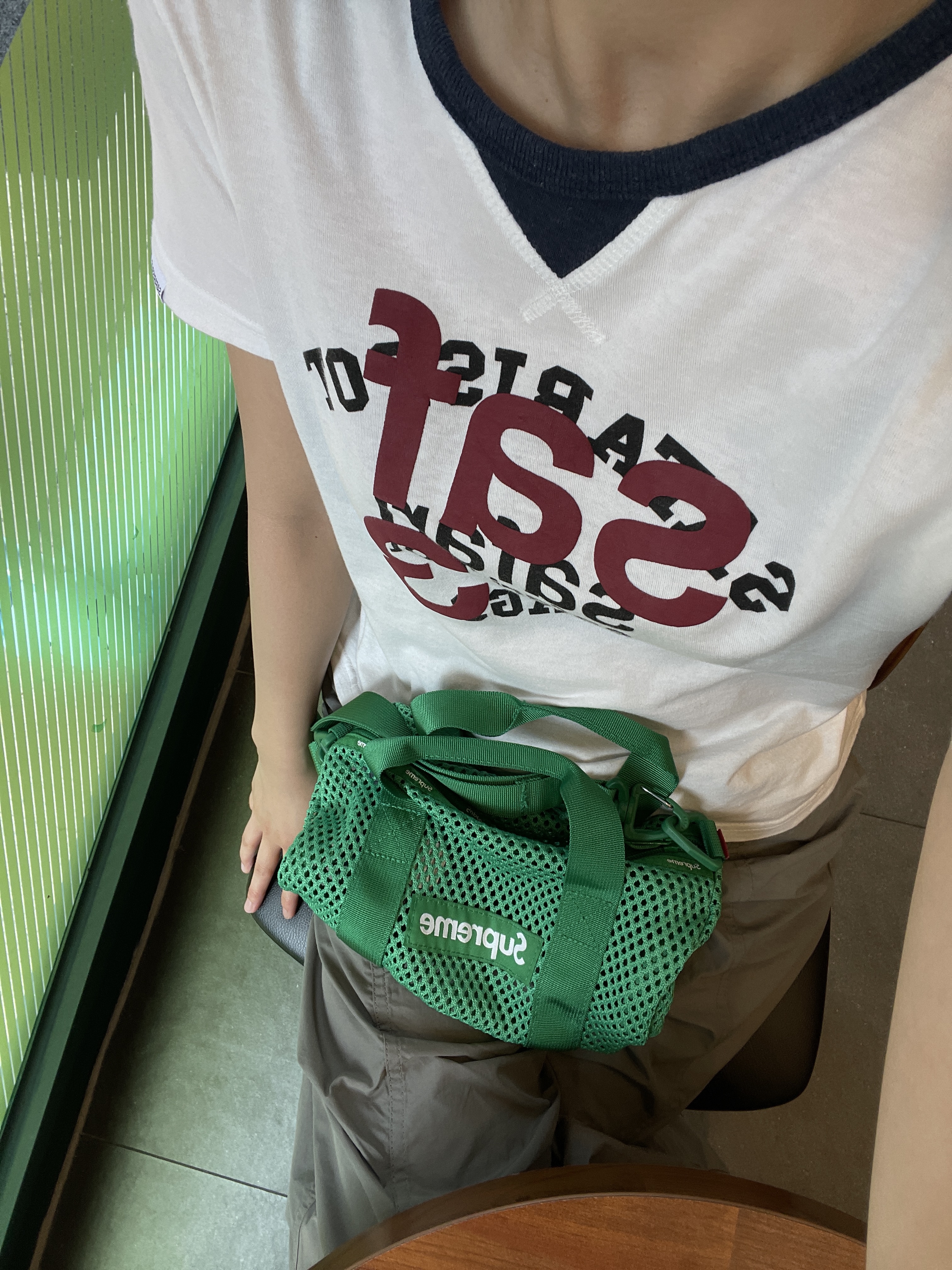 [KREAM 단독] Safarispot 1/2 Roux Base School Club Tee White, Supreme Mesh Mini Duffle Bag Green - 23SS 착용 스타일
