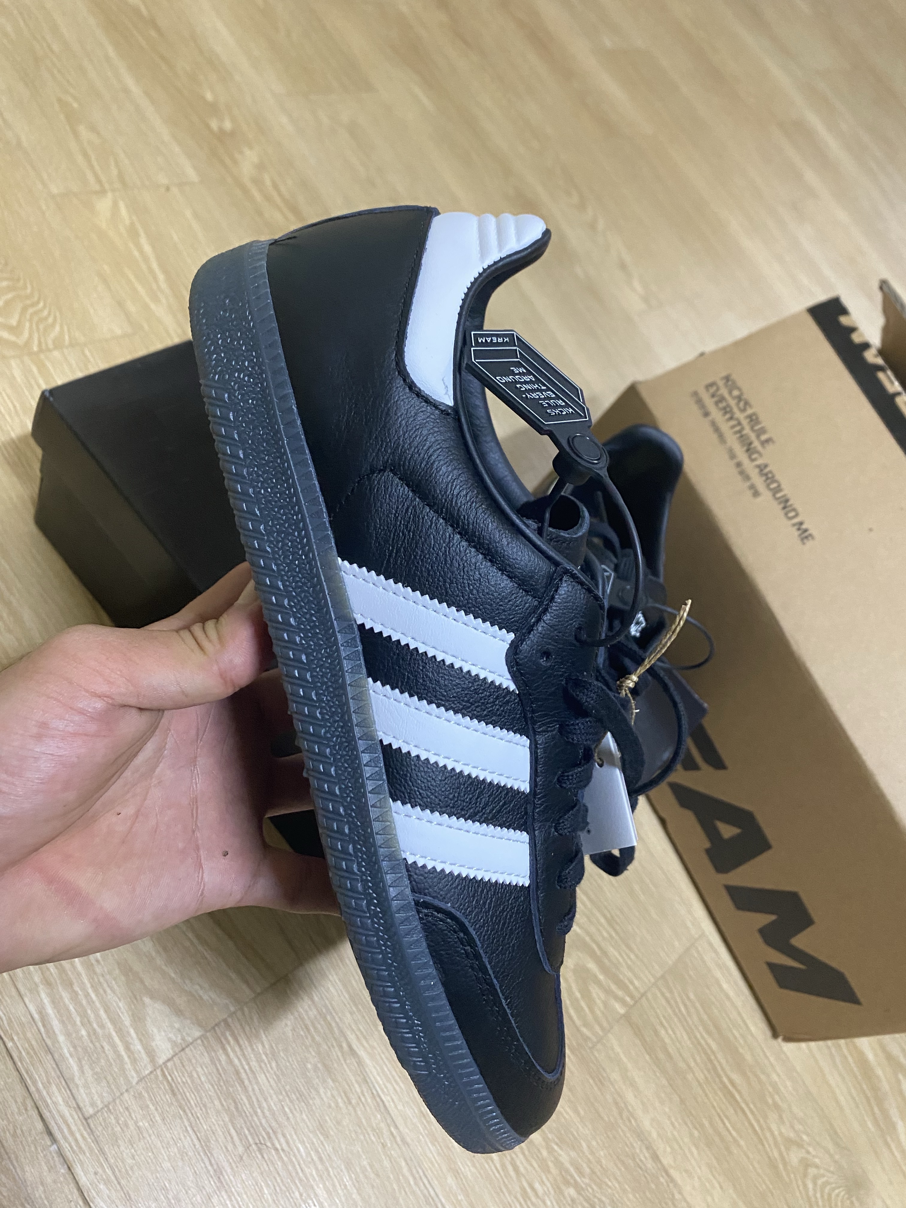 Adidas x Fucking Awesome Samba Core Black 착용 스타일 - 6