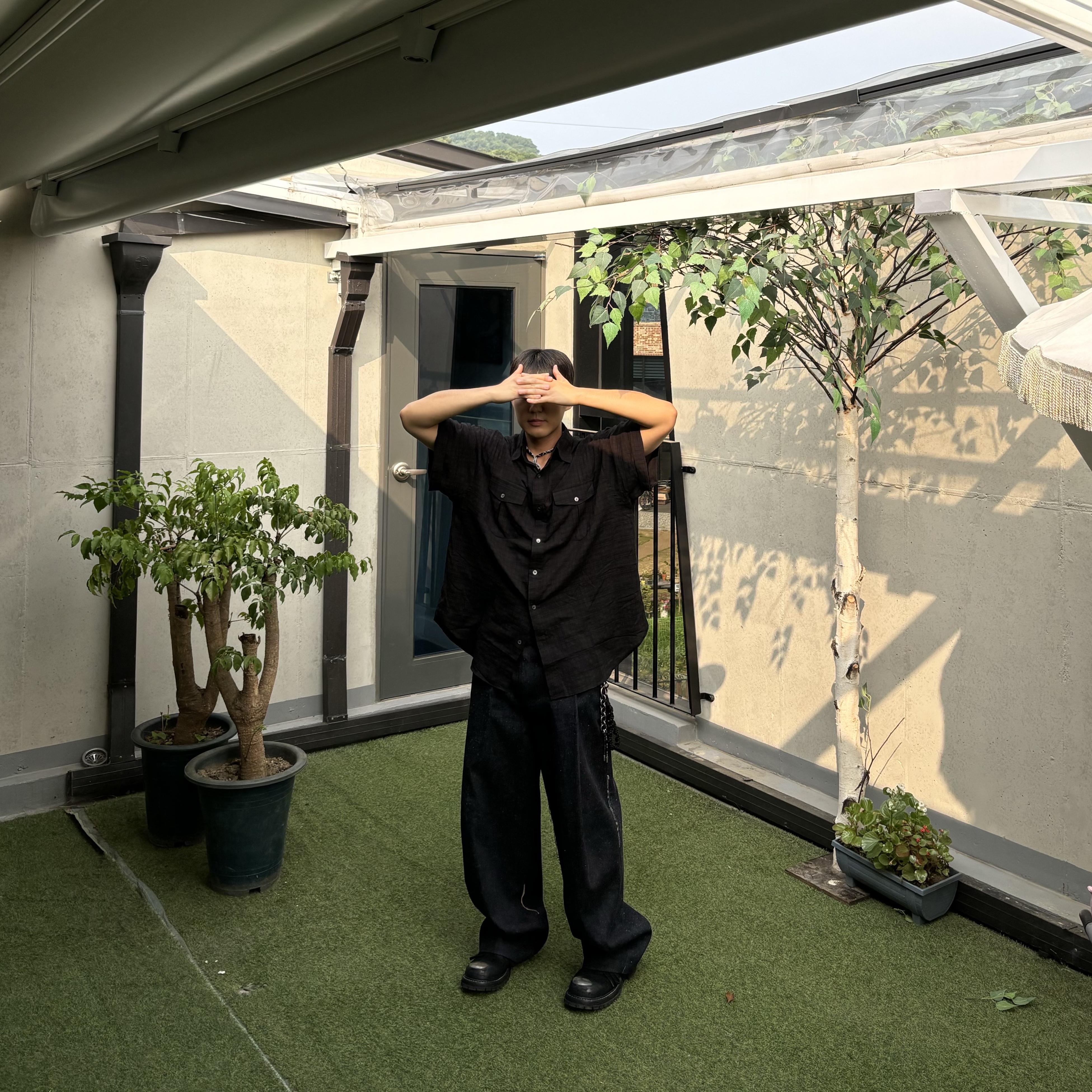 [KREAM 단독] LOSTGARDEN Nestor 착용 스타일 - 1