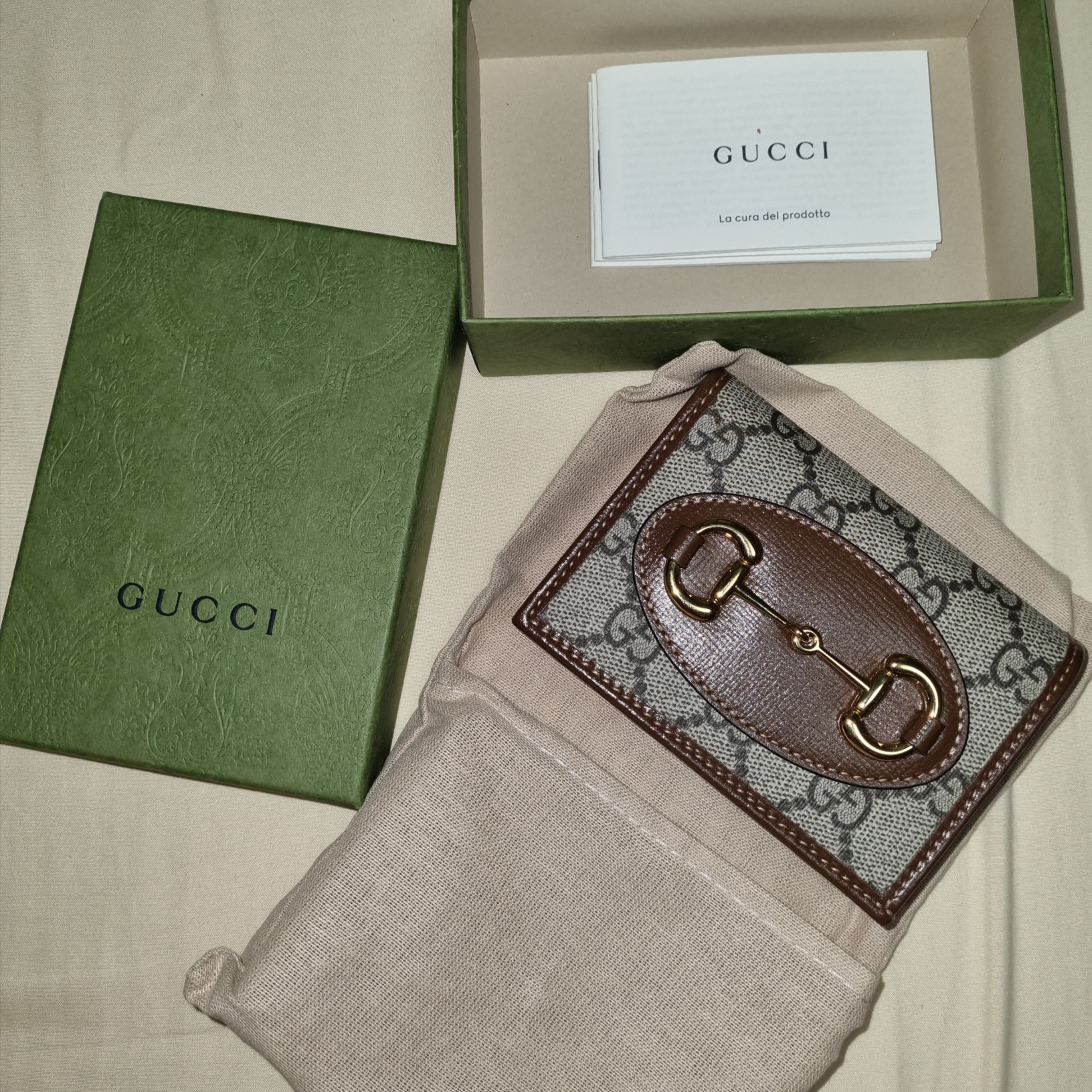 Gucci Horsebit 1955 Card Case Wallet Brown 착용 스타일