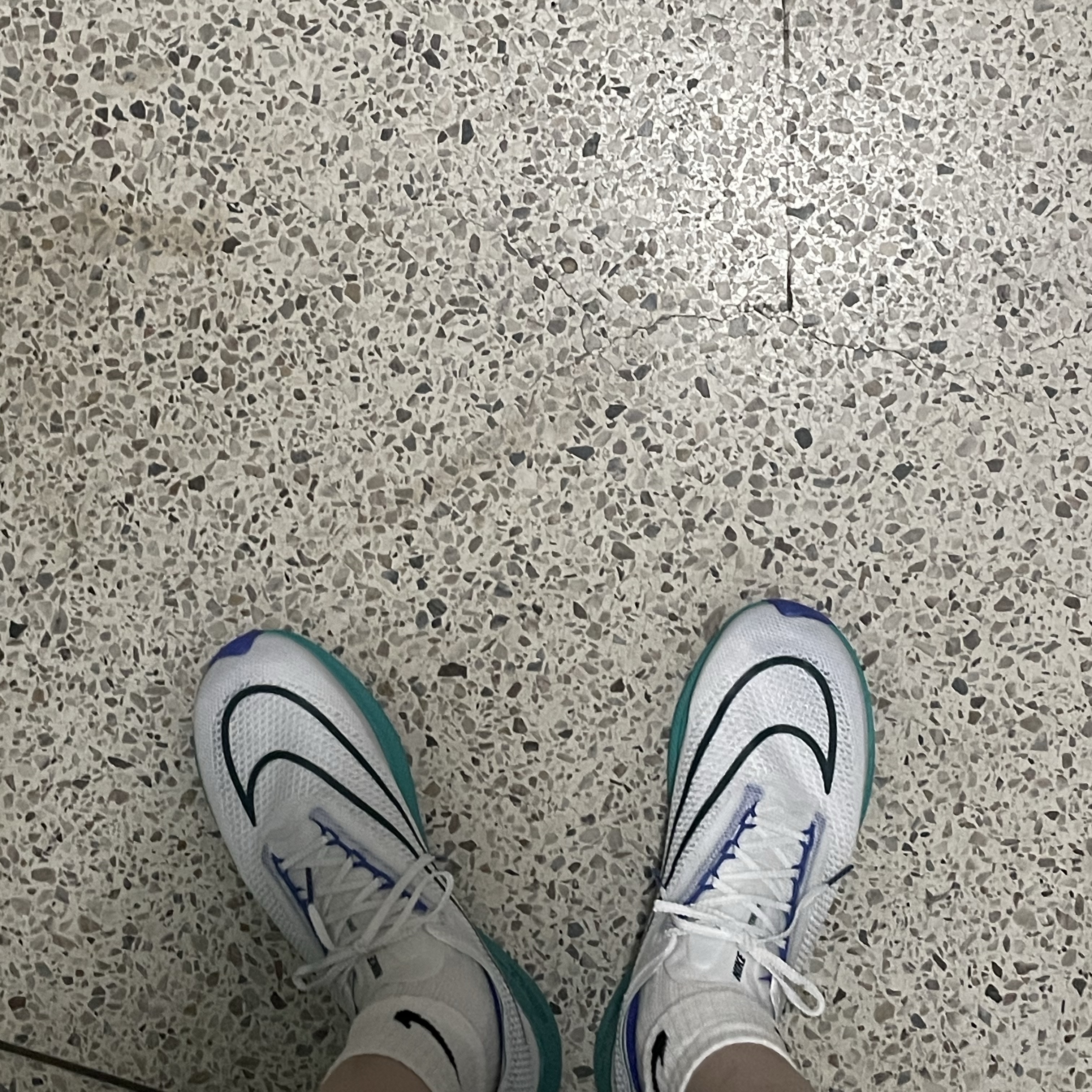 Nike ZoomX Streakfly White Clear Jade 착용 스타일