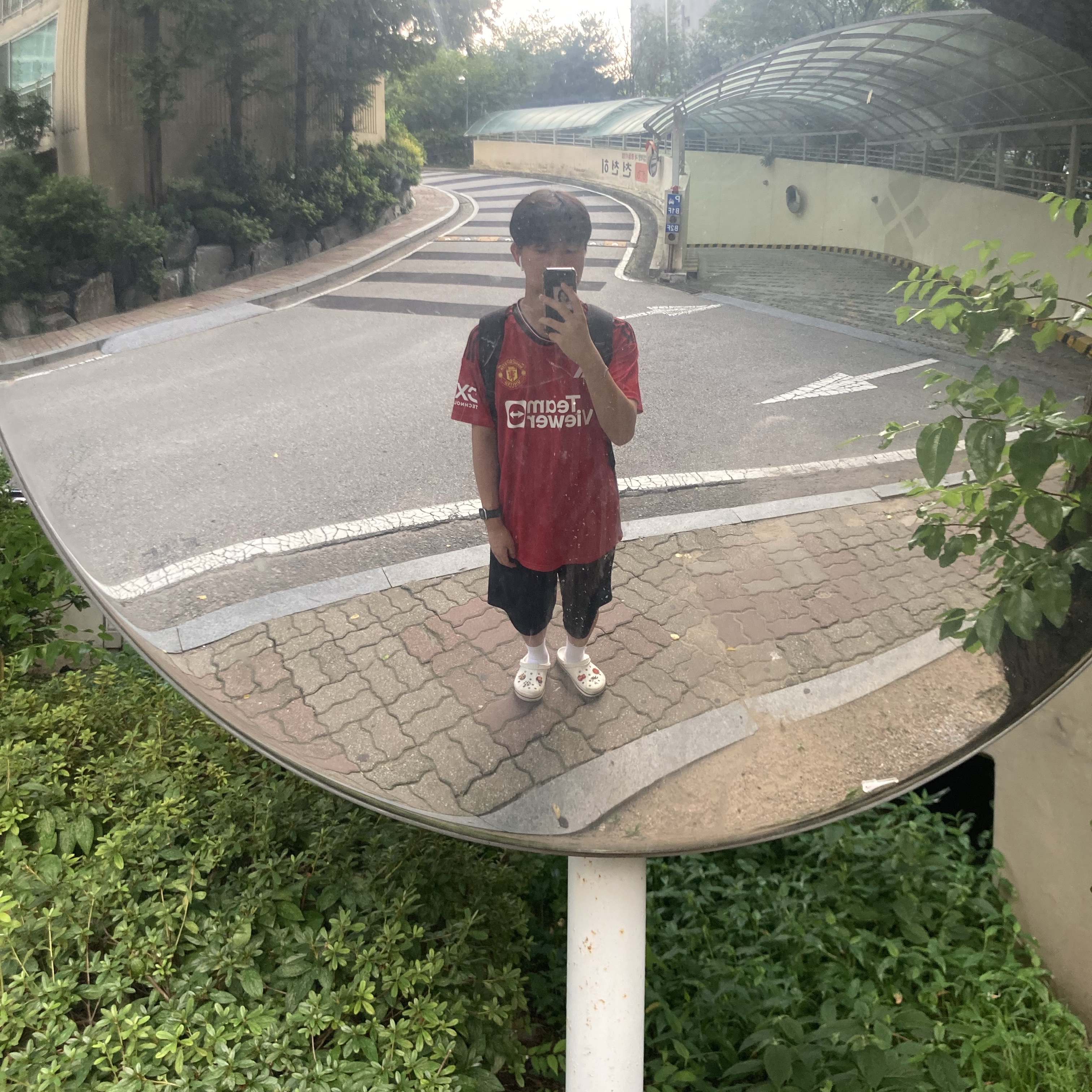 Adidas Manchester United 2023/24 Home Jersey Team Collegiate Red - US Sizing (Non Marking Ver.) 착용 스타일