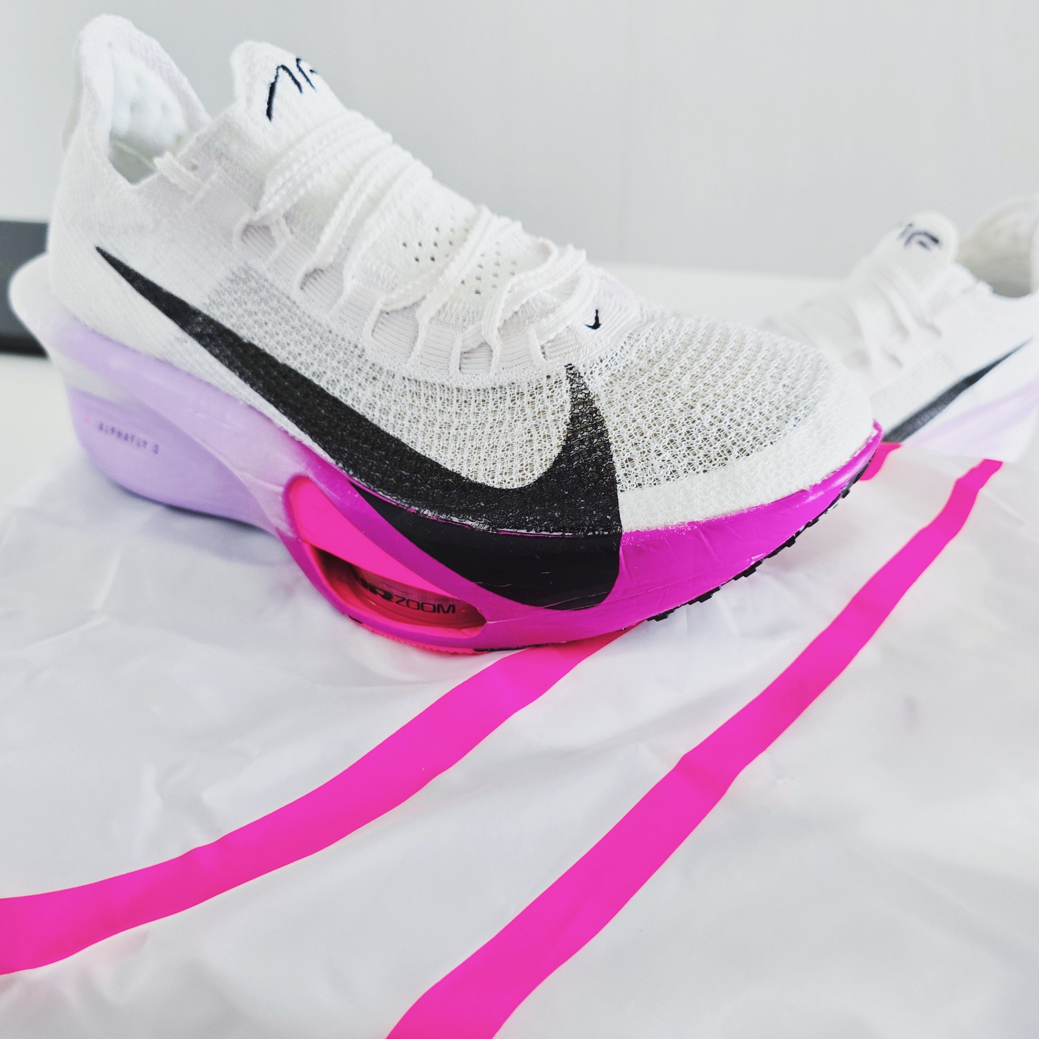 Nike Air Zoom Alphafly Next% 3 Hyper Pink 착용 스타일 - 3