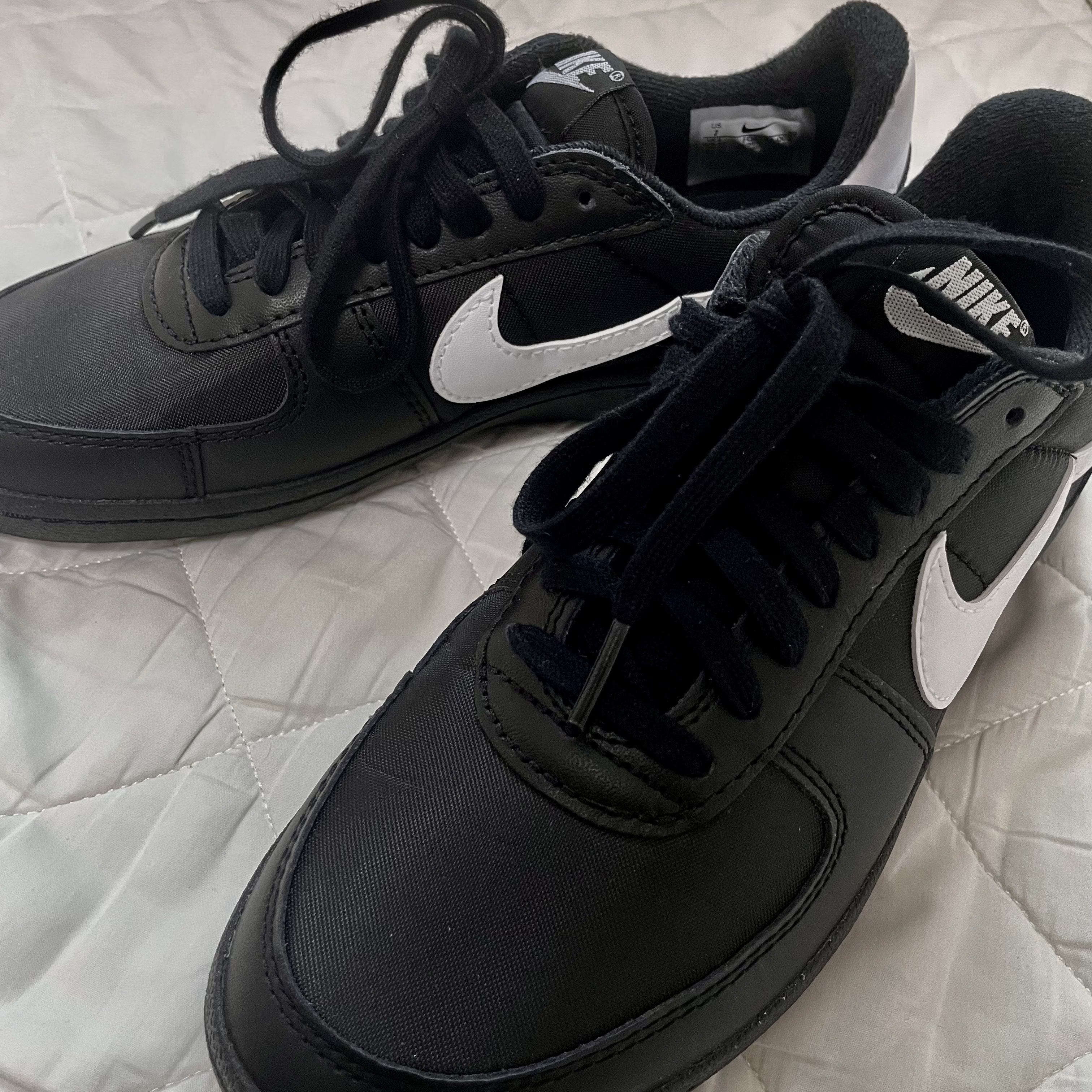 Nike Field General 82 SP Black and White 착용 스타일 - 1