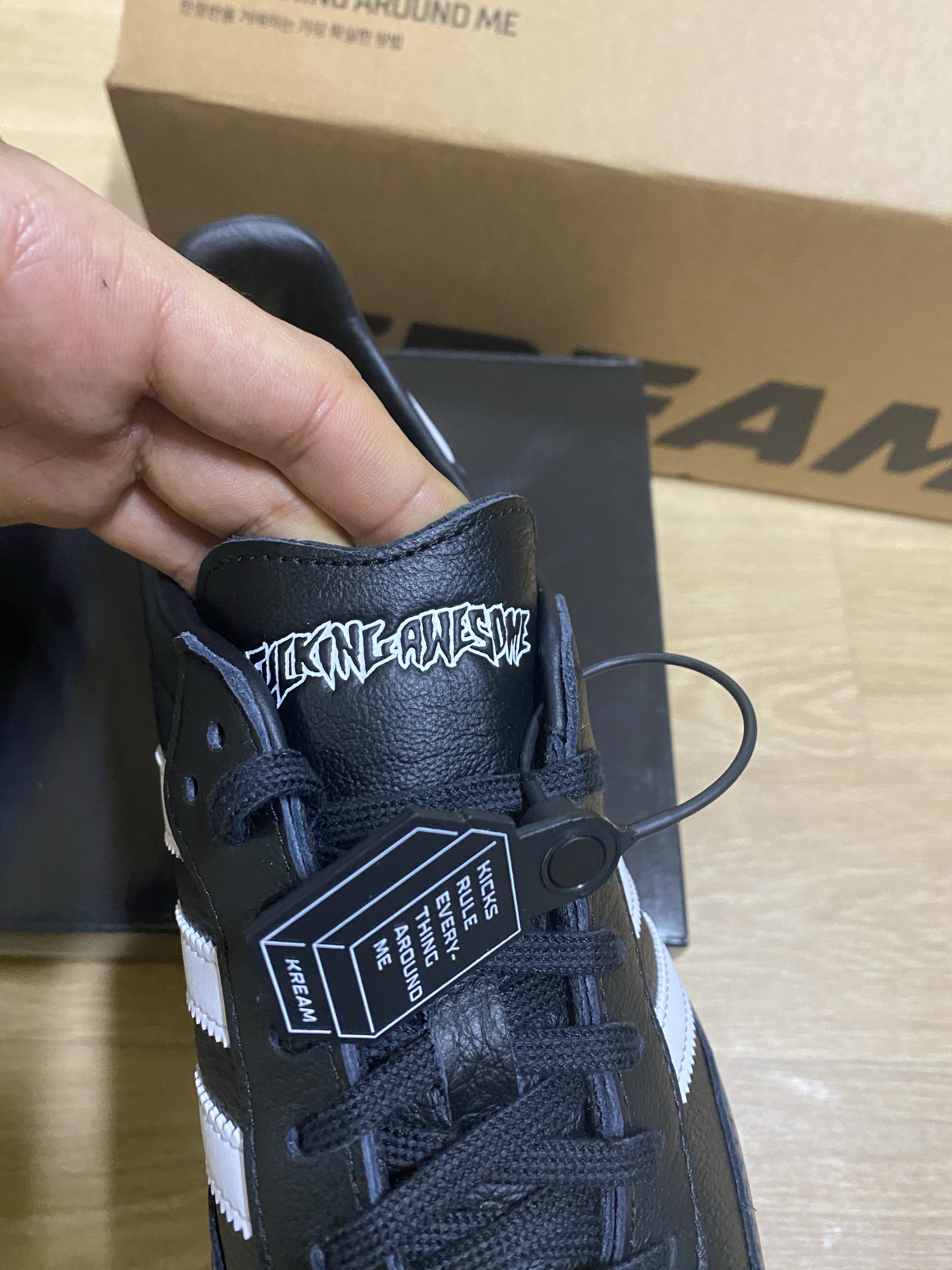 Adidas x Fucking Awesome Samba Core Black 착용 스타일 - 3
