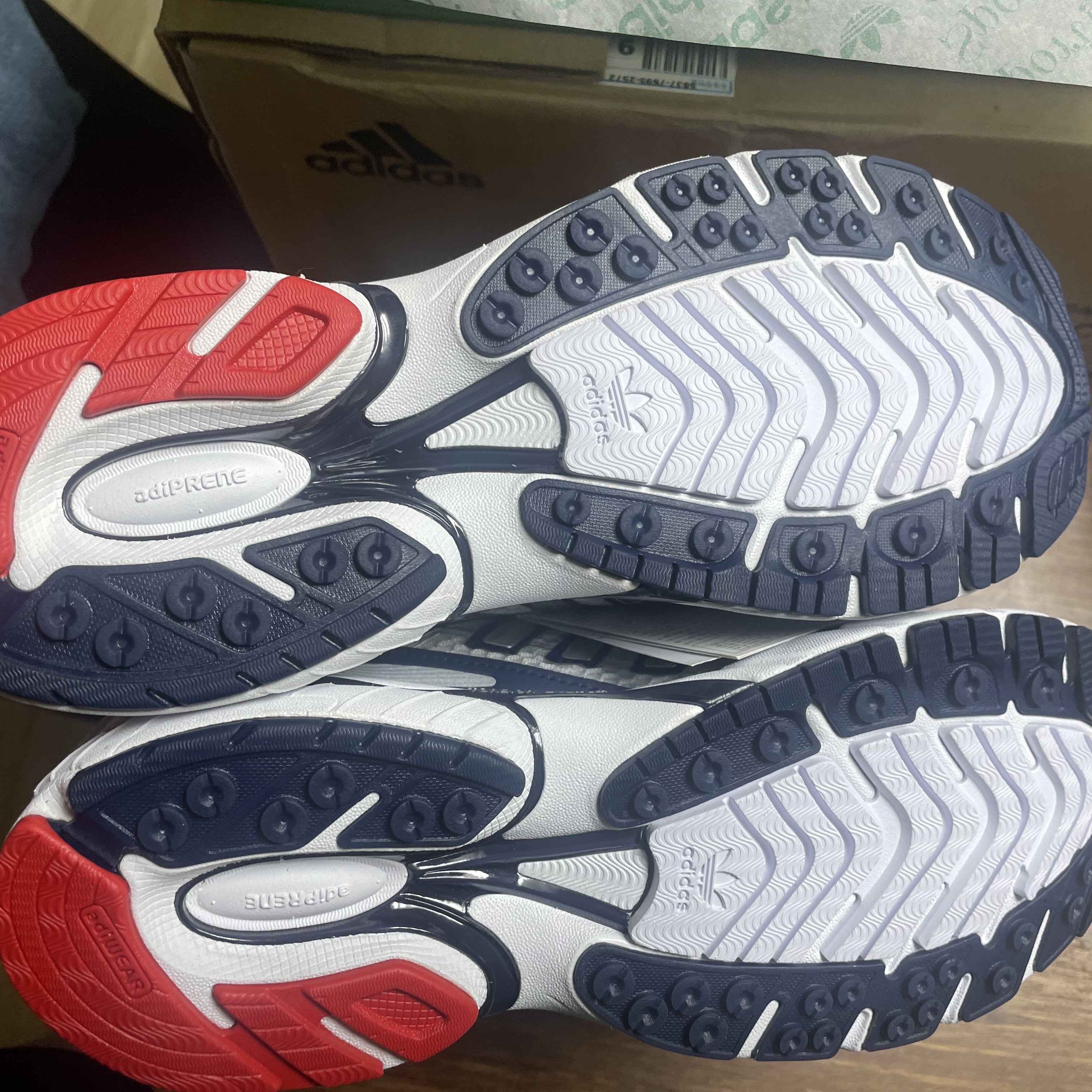 Adidas x Sporty & Rich Adistar Cushion Cloud White Night Indigo 착용 스타일 - 8