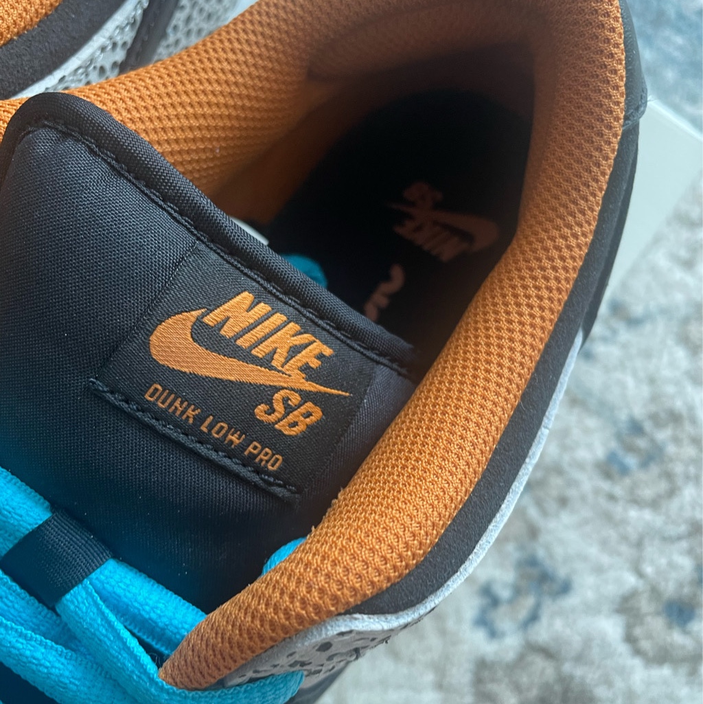 Nike SB Dunk Low Pro Electric Phantom and Black 착용 스타일 - 4
