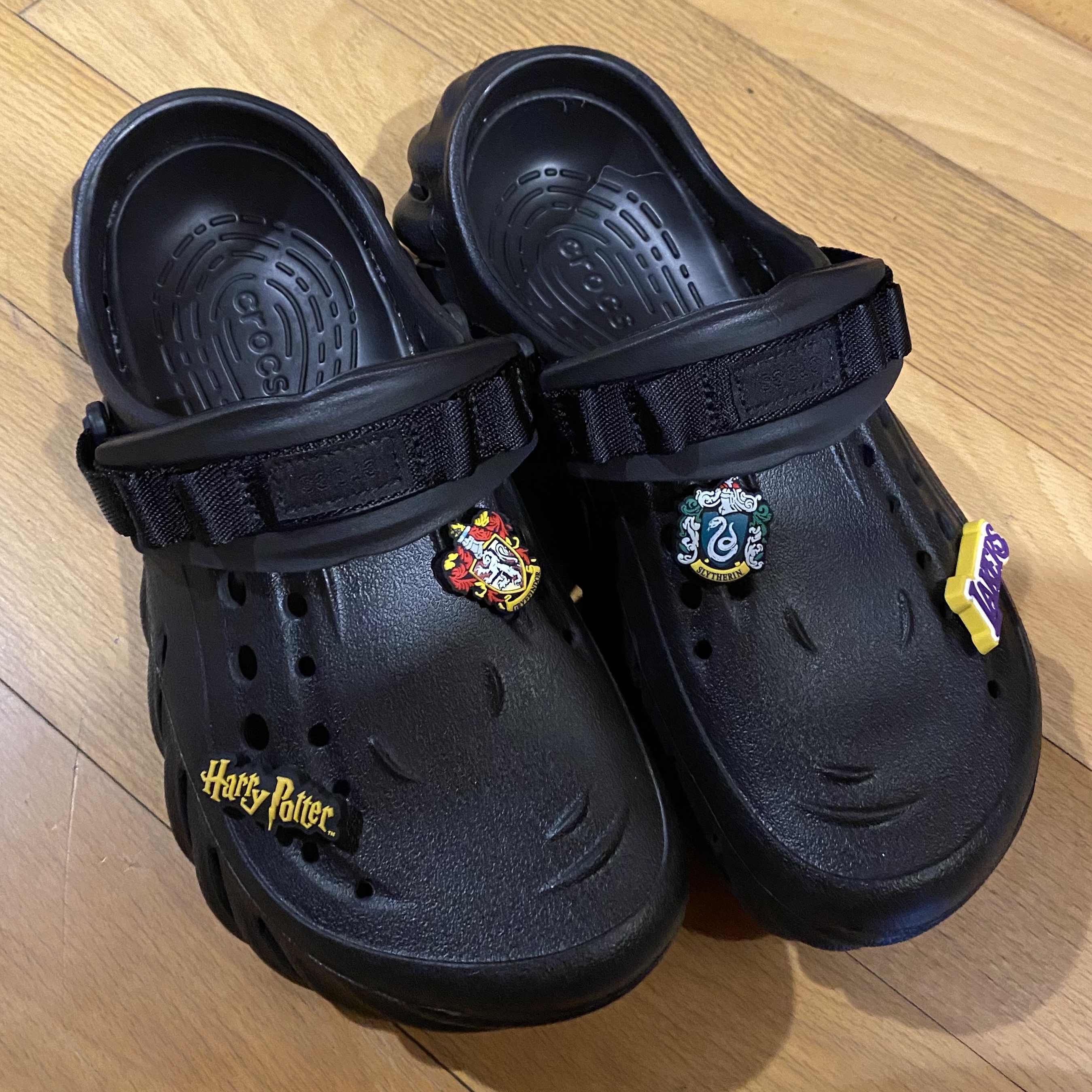 Crocs Echo Clog Black 착용 스타일 - 4