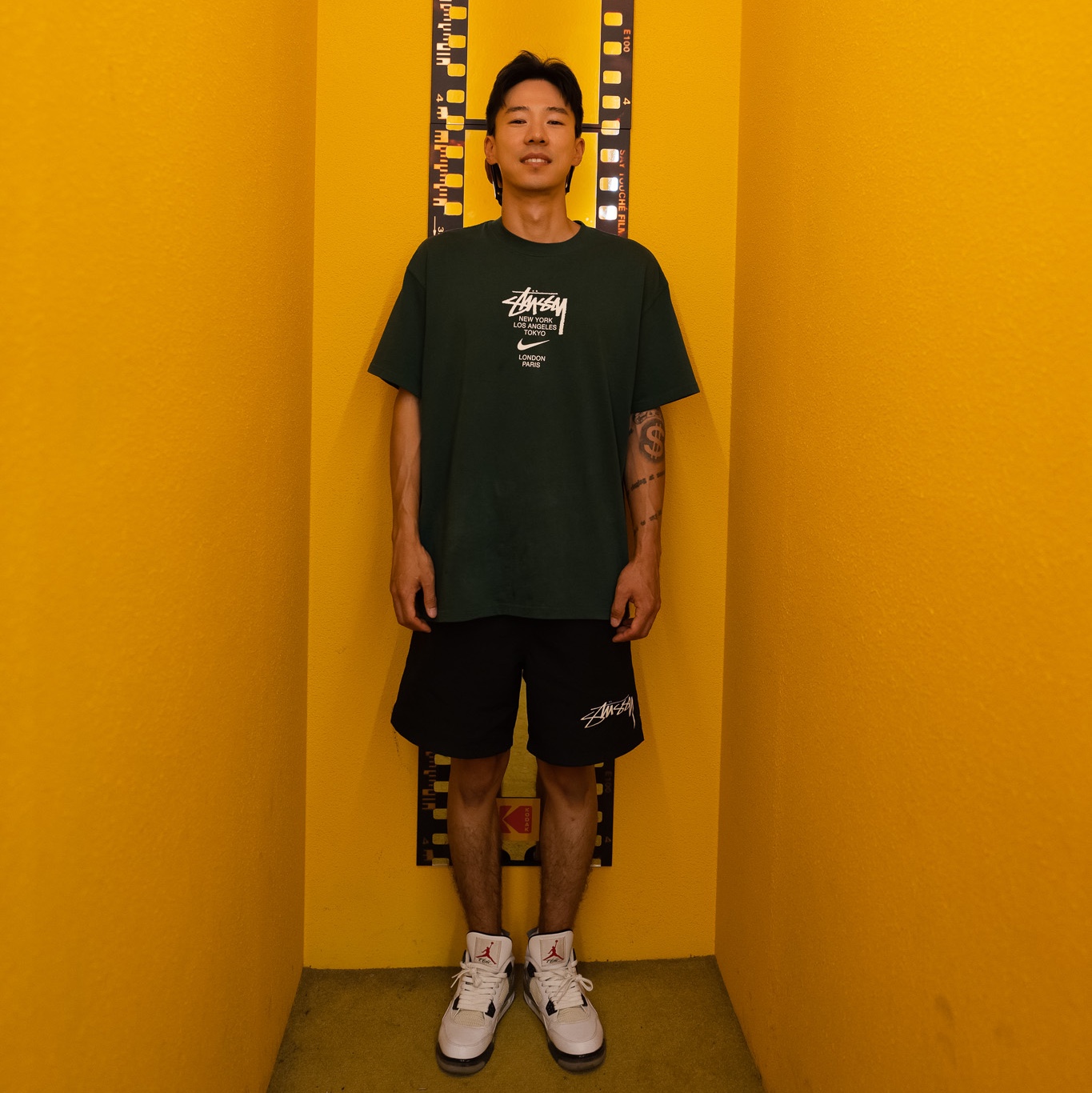 Nike x Stussy WT T-Shirt Green - US/EU, Nike x Stussy Shorts Black (FJ9167-010) 착용 스타일