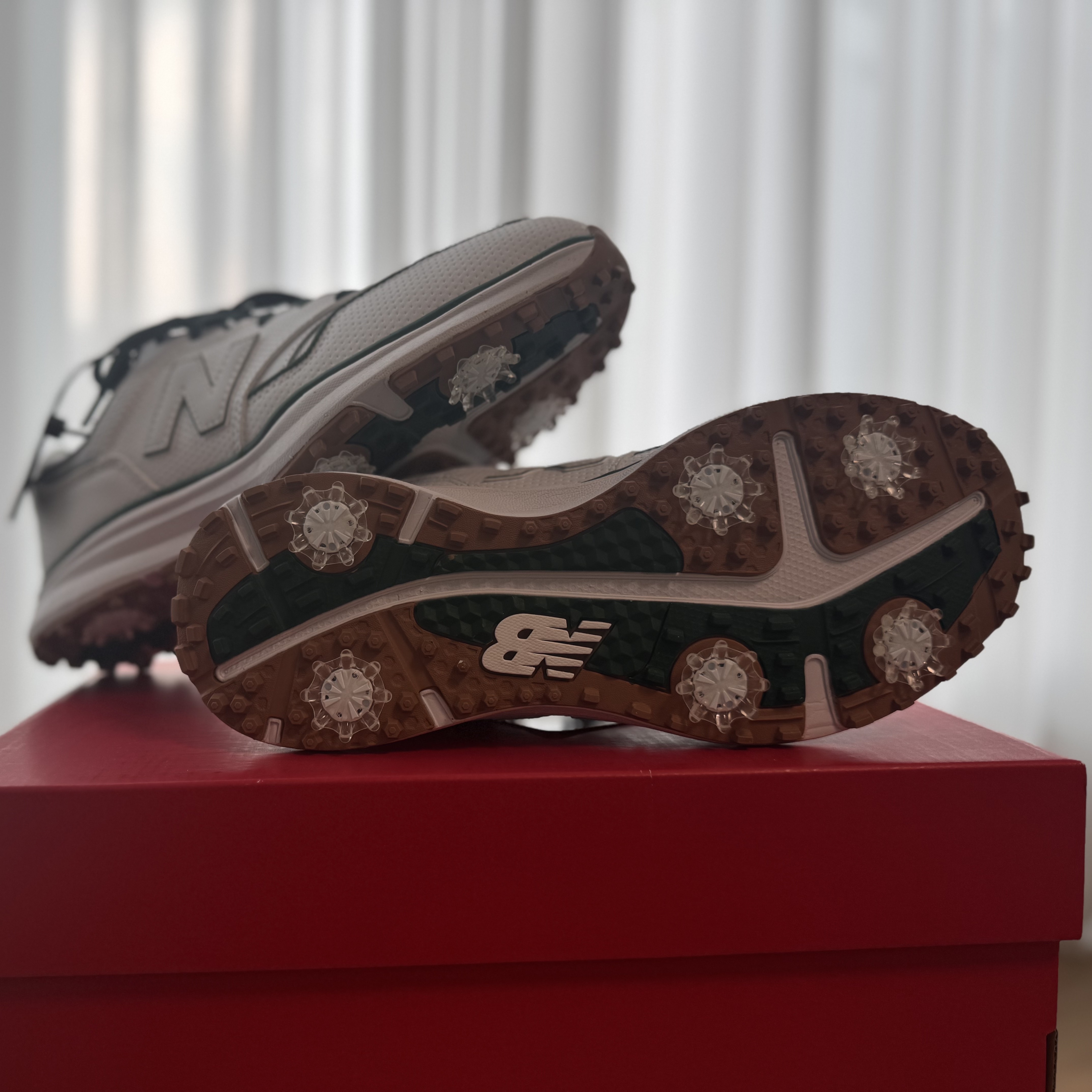 New Balance x Malbon 997 Golf White Green 착용 스타일 - 1