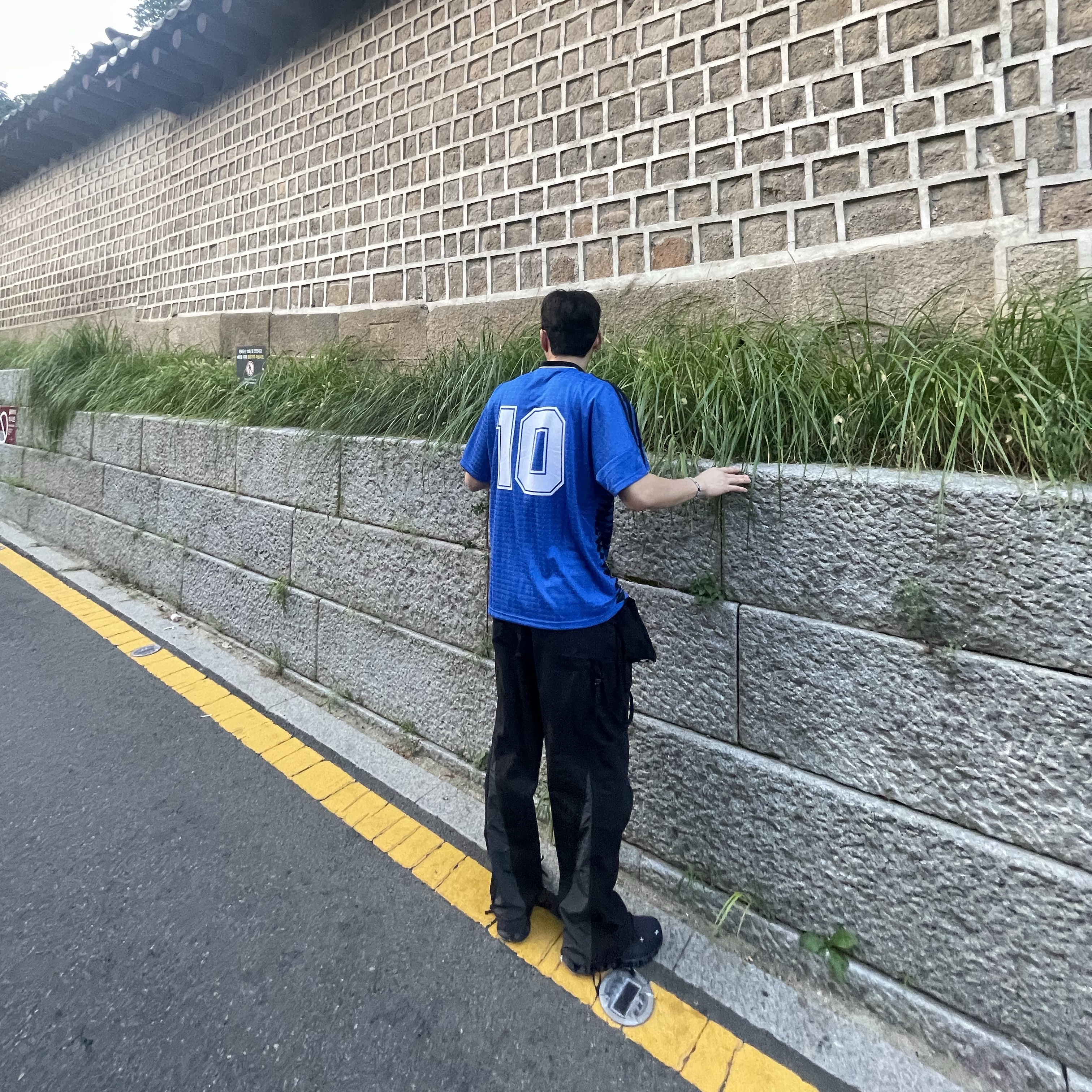 Adidas Argentina 1994 Away Jersey Blue - KR Sizing, Stussy Stu Arch Strapback Cap Black 착용 스타일 - 2