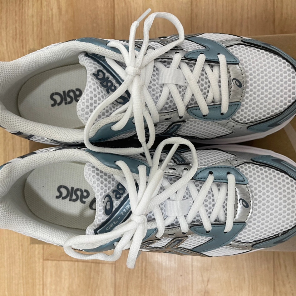 Asics Gel-1130 White Shark Skin 착용 스타일