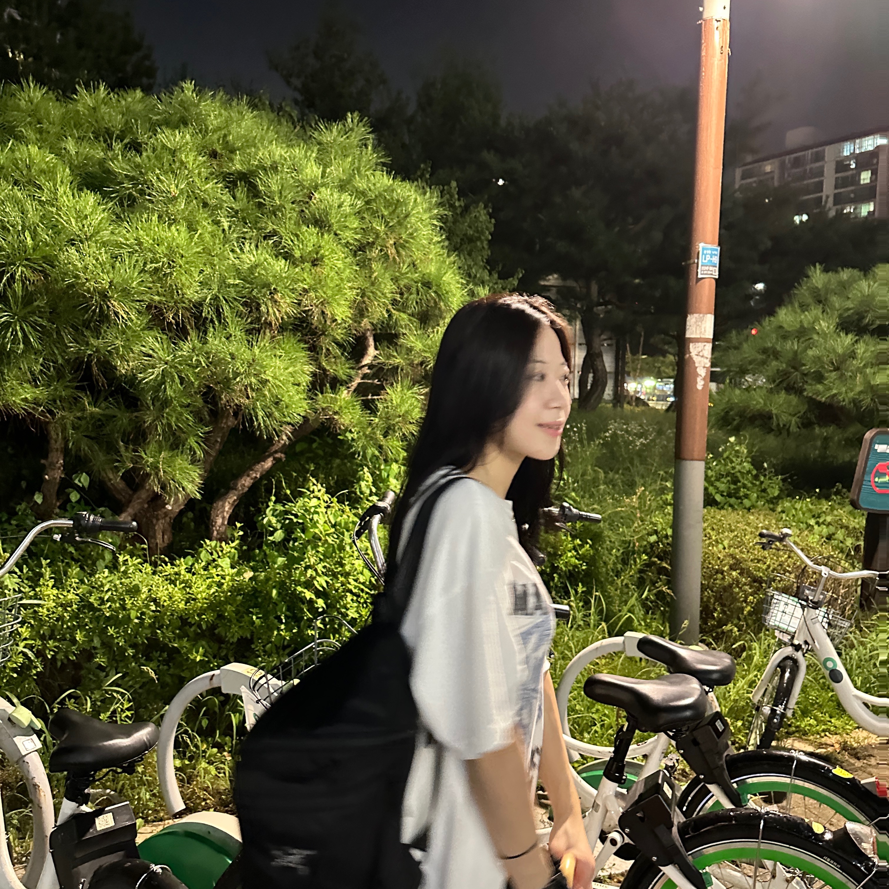 Arc'teryx Heliad 15 Backpack Black 착용 스타일