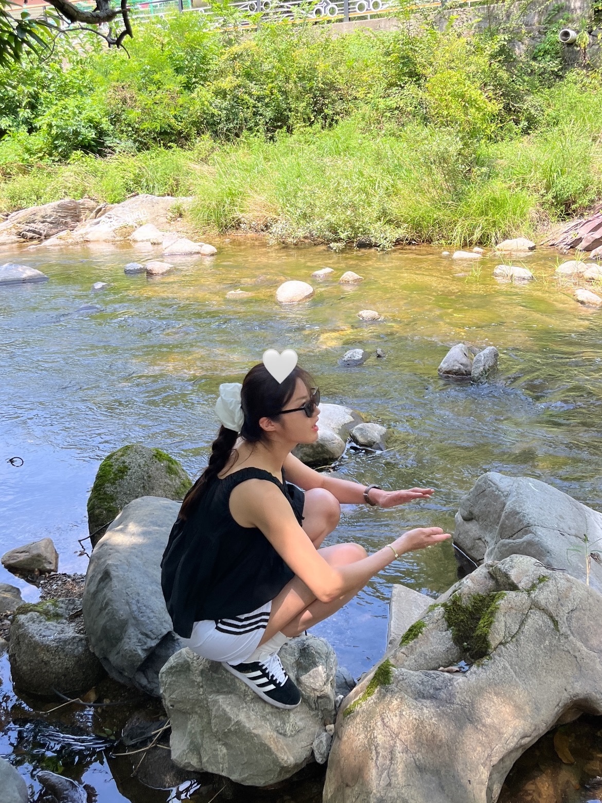 (W) Adidas 3-Stripes Woven Shorts White - KR Sizing, Adidas Gazelle Core Black White 착용 스타일