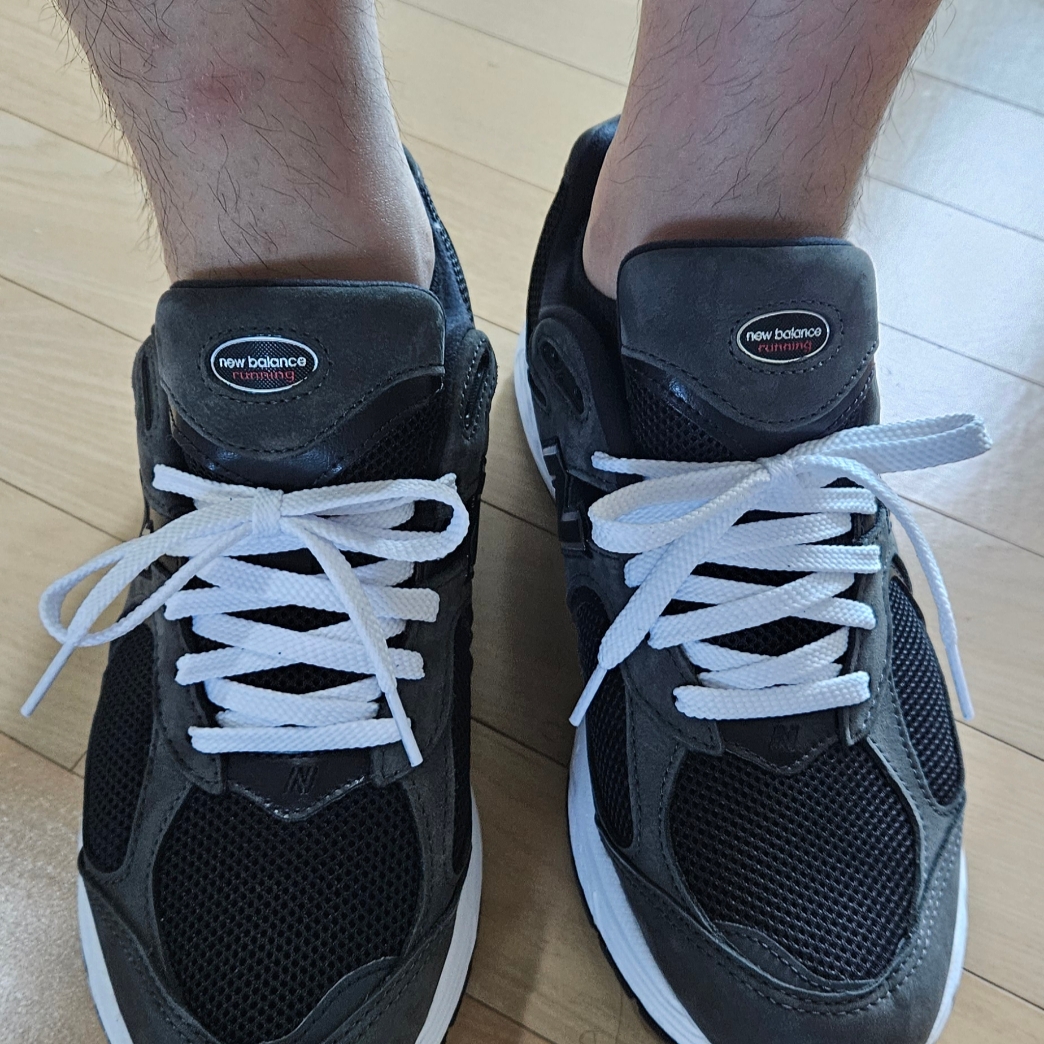 New Balance 2002R Black 착용 스타일 - 5