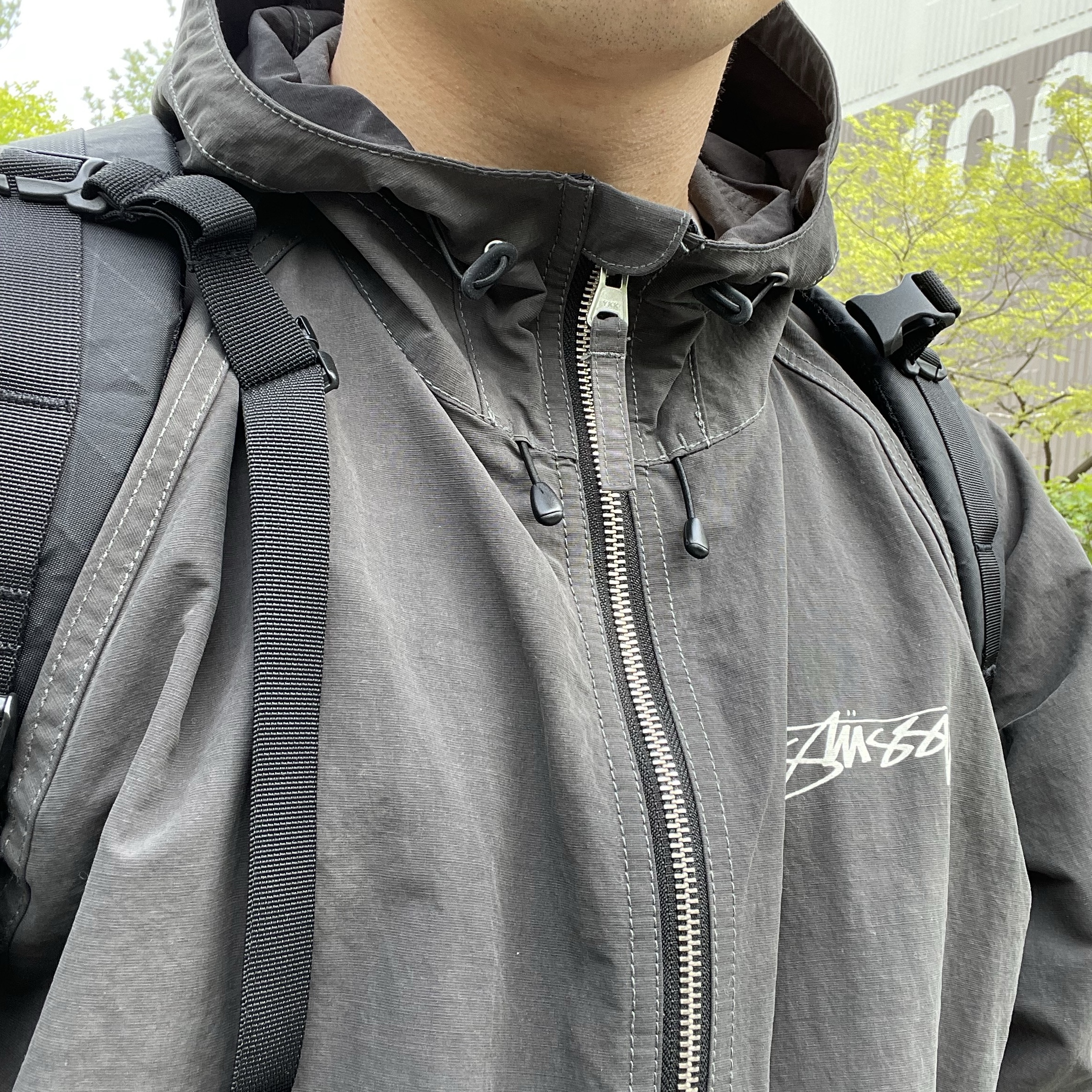 Stussy Wave Dye Beach Shell Jacket Black 착용 스타일