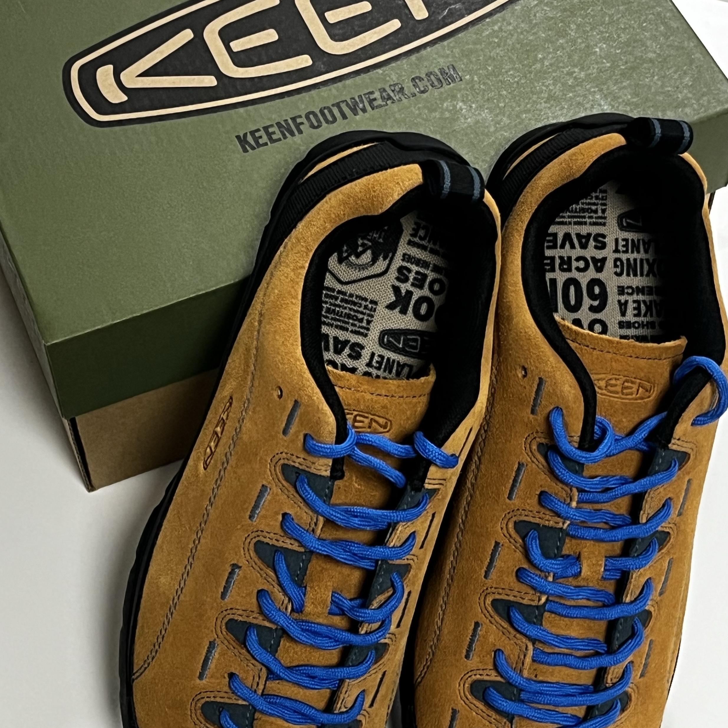 KEEN Men Jasper Cathay Spice/Orion Blue 착용 스타일 - 2