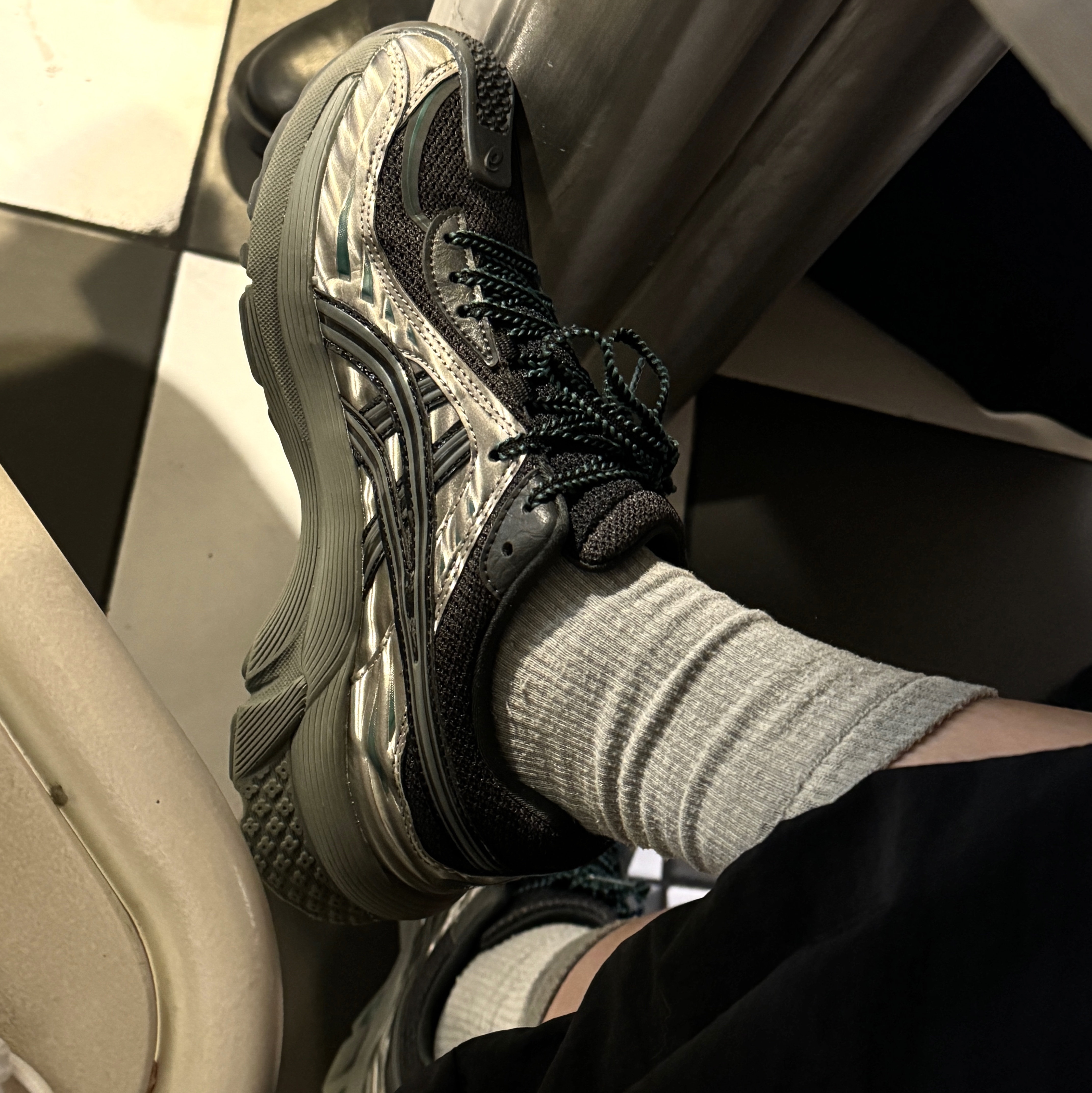 (W) Asics x Kiko Kostadinov Gel-Flammae Grey Black 착용 스타일