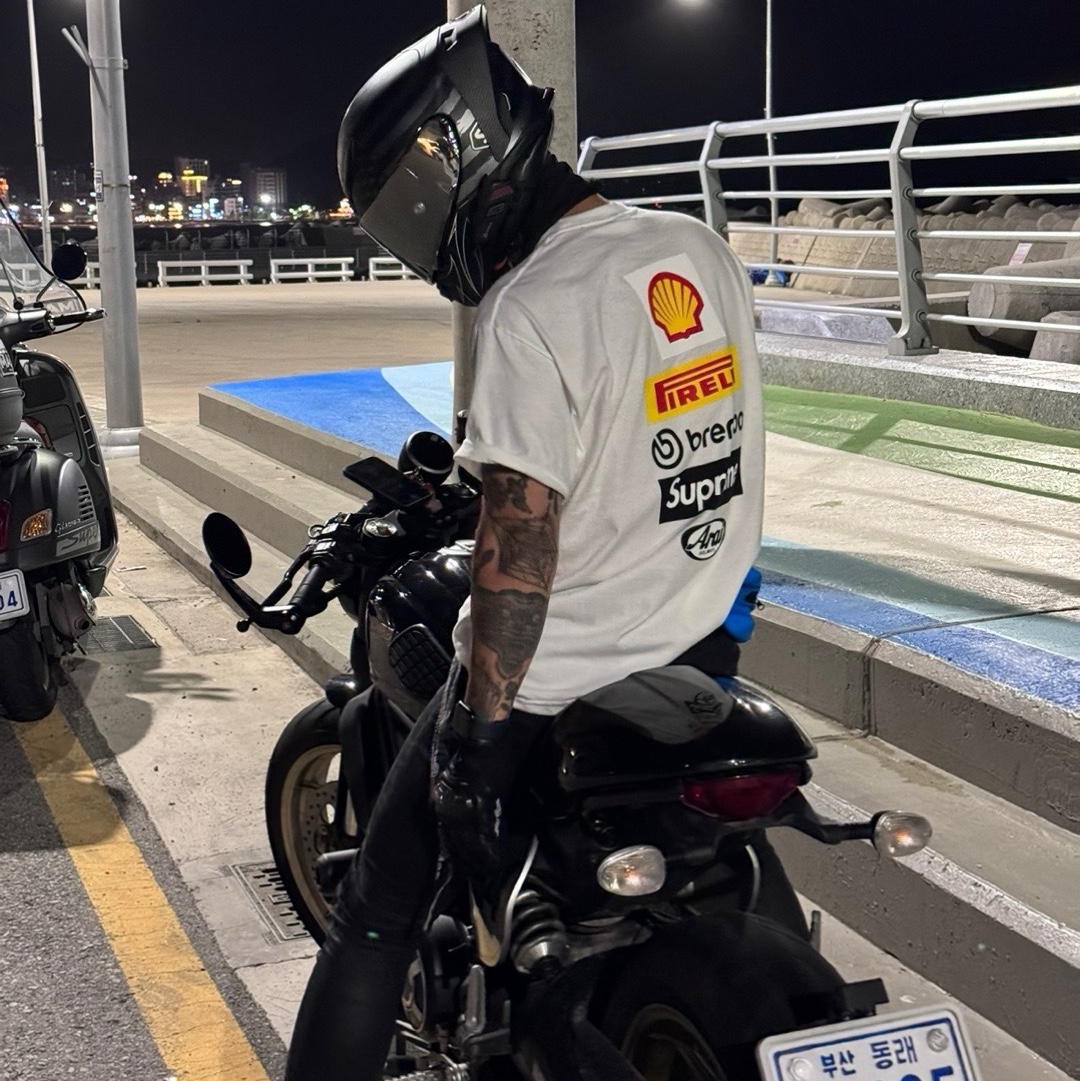 Supreme x Ducati Logos T-Shirt White - 24SS 착용 스타일 - 2