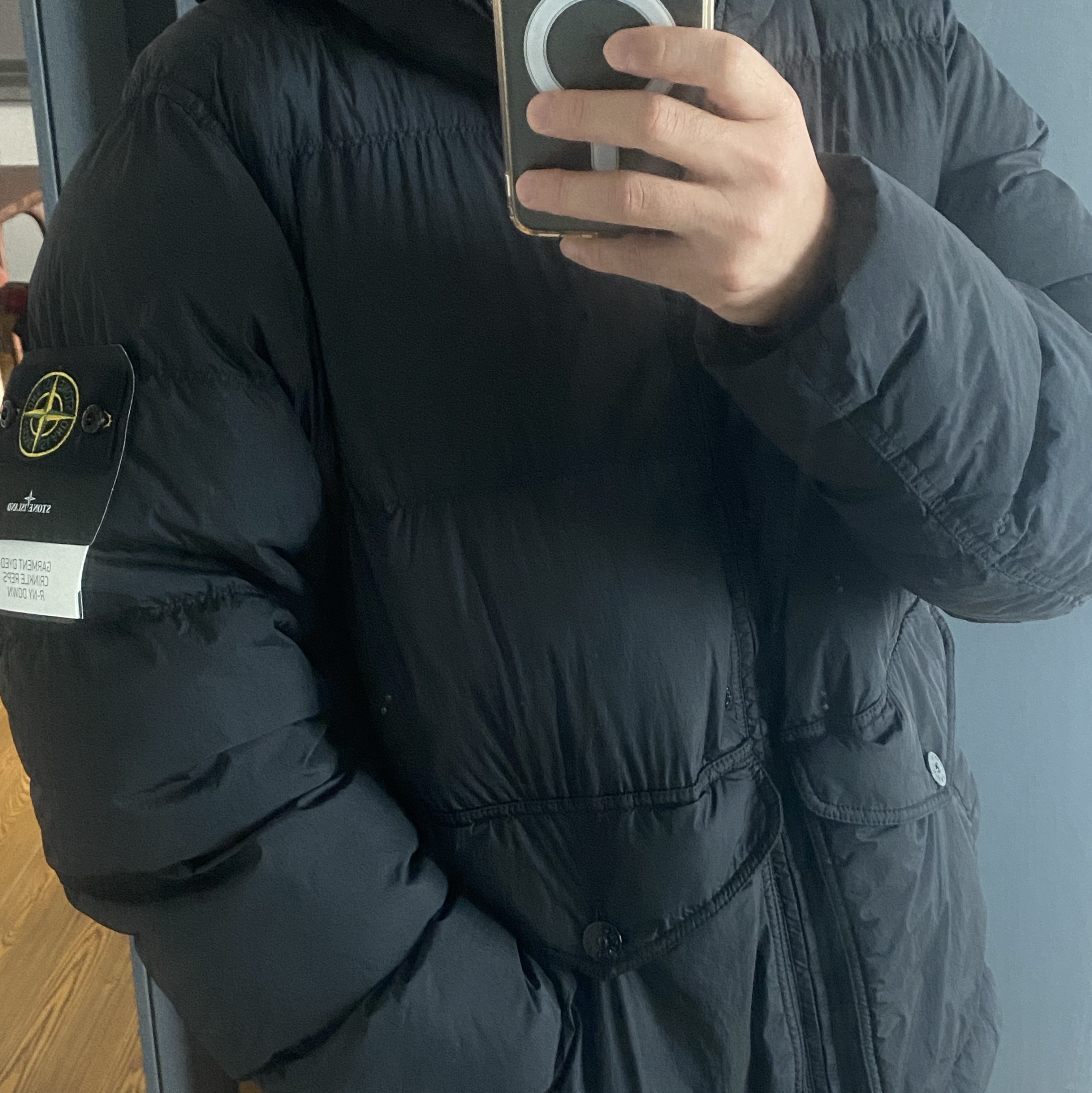 Stone Island 40723 Crinkle Reps Hooded Down Jacket Black - 24FW 착용 스타일 - 2