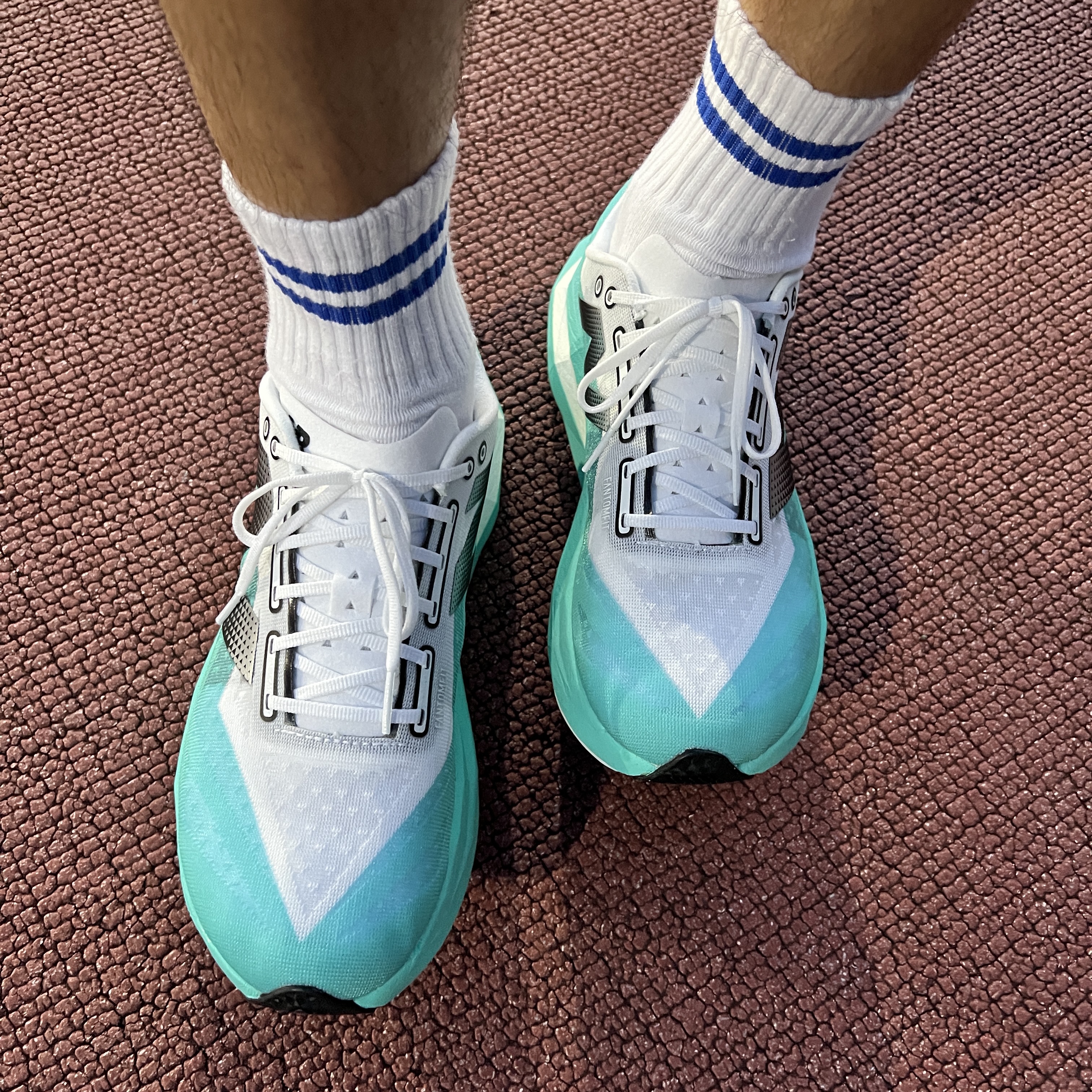 New Balance Fuelcell Supercomp Elite v4 Cyber Jade White - D Standard 착용 스타일 - 3