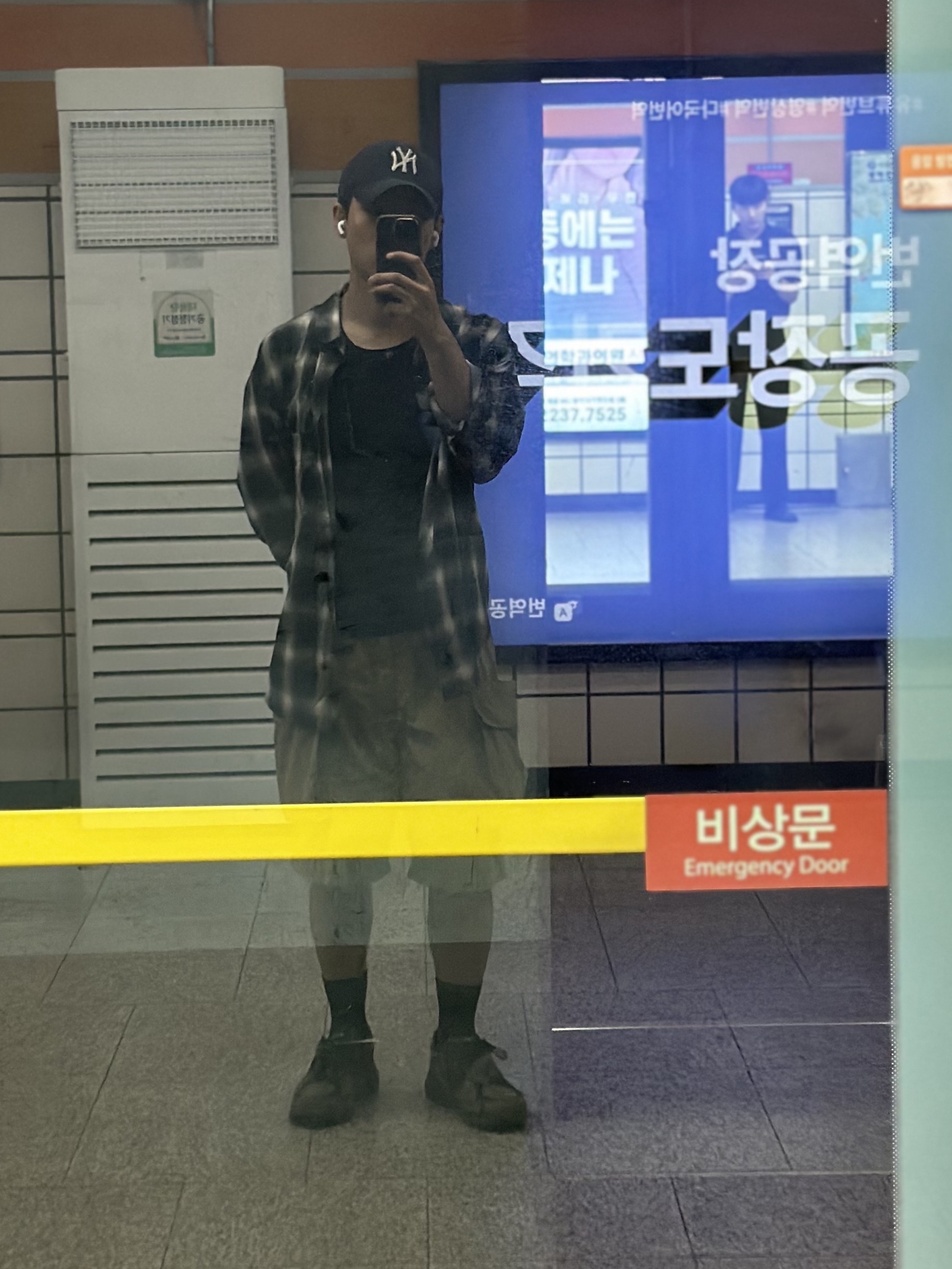 New Balance x JJJJound 990v3 Brown Black 착용 스타일 - 2