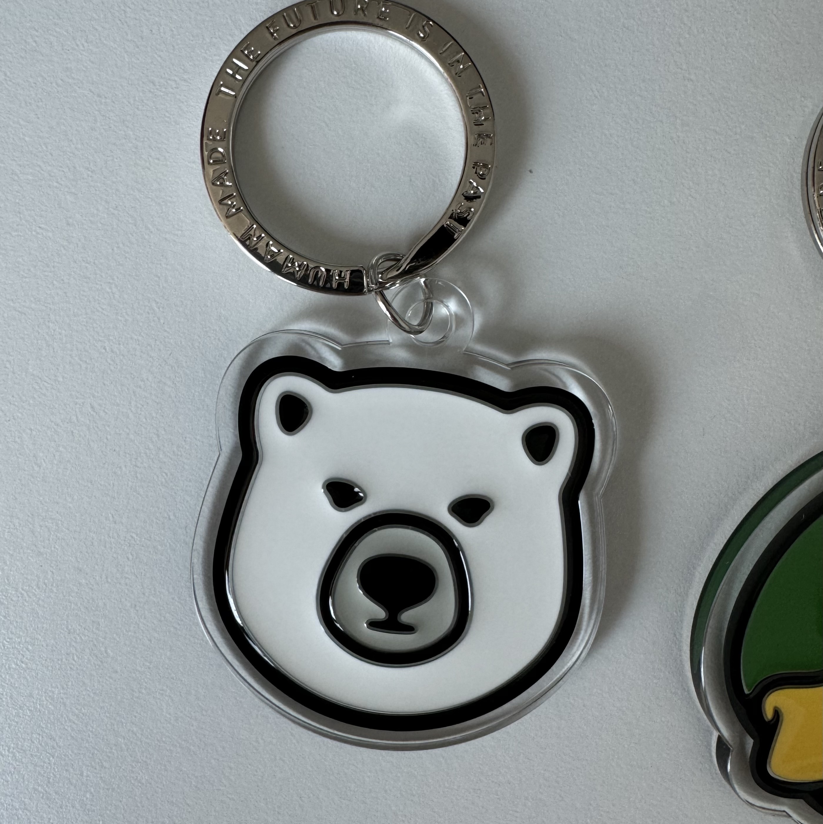 Human Made Acrylic Animal Keyring Yellow, Human Made Acrylic Animal Keyring White 착용 스타일 - 2