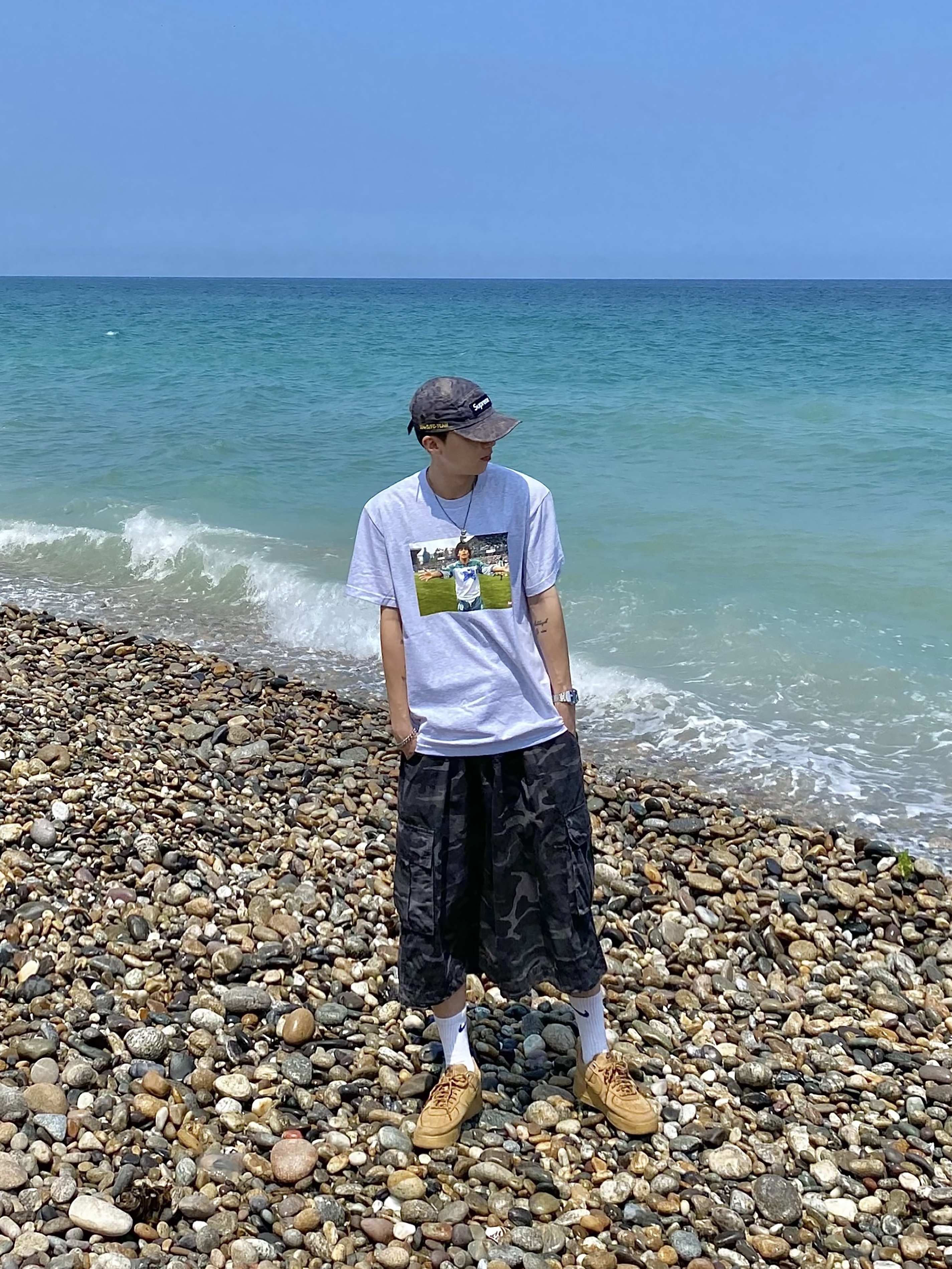 Supreme Maradona T-Shirt Ash Grey - 24SS, Supreme Military Camp Cap Black Prym1 Camo - 22SS 착용 스타일 - 3