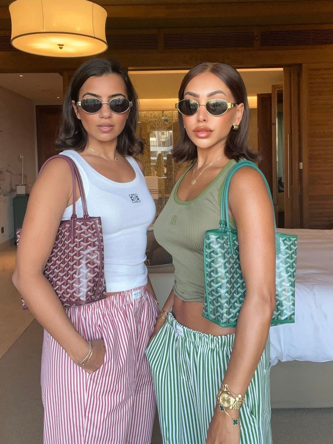 Goyard Saint Louis GM Bag Green, Goyard Chien Gris Bag Blue 착용 스타일 - 2