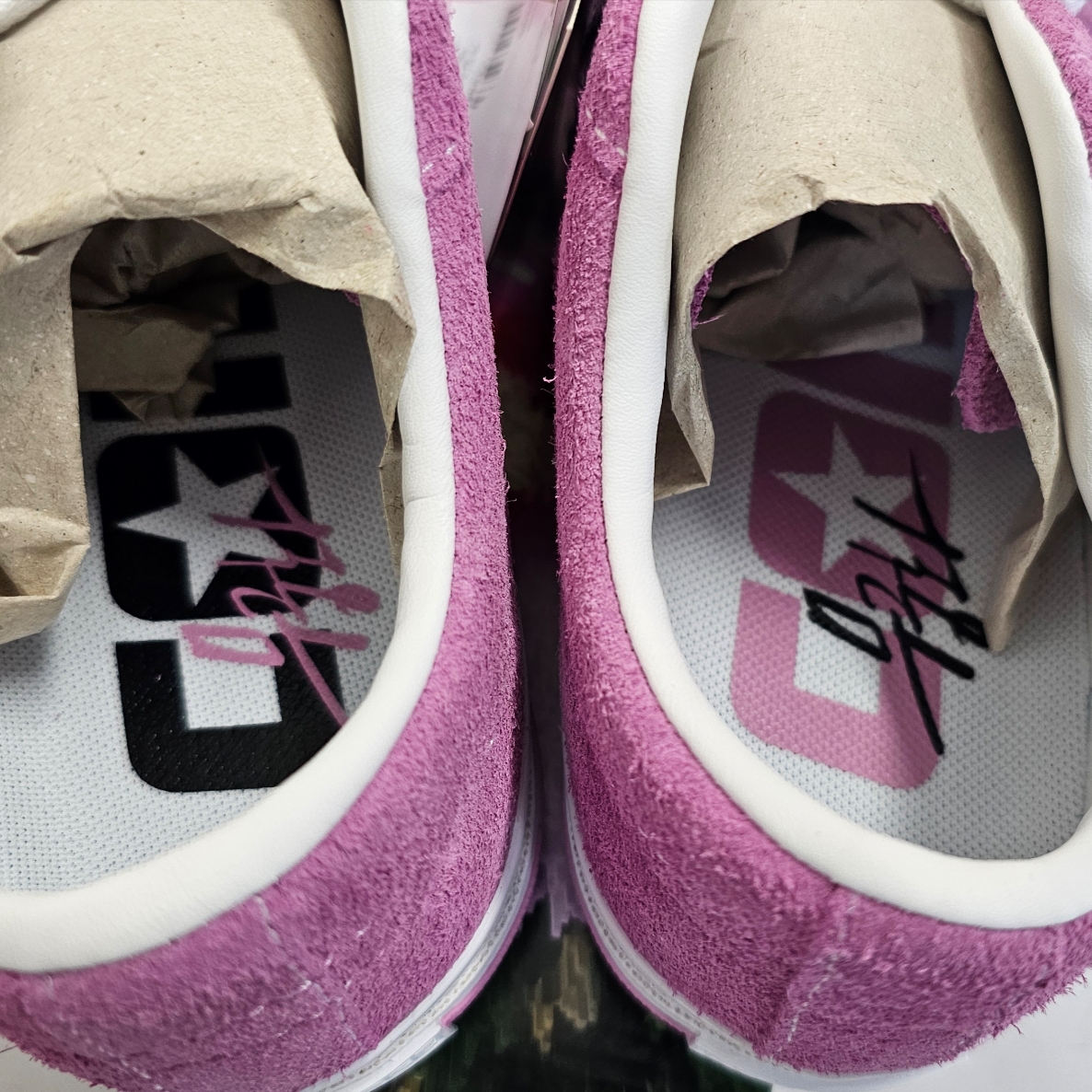 Converse One Star Pro Flower Light Orchid 착용 스타일 - 2