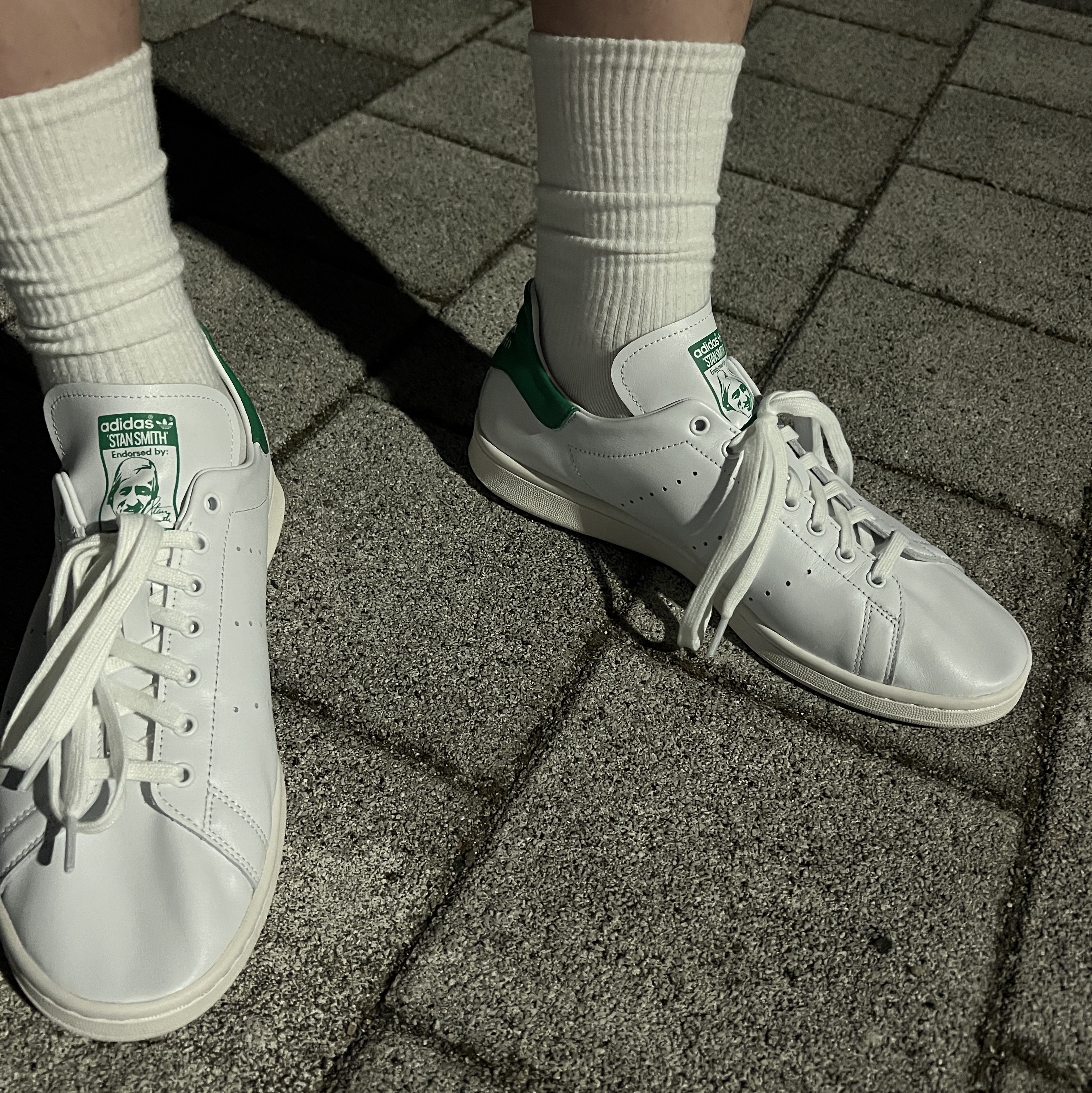 Adidas Stan Smith Decon Cloud White Green 착용 스타일 - 3