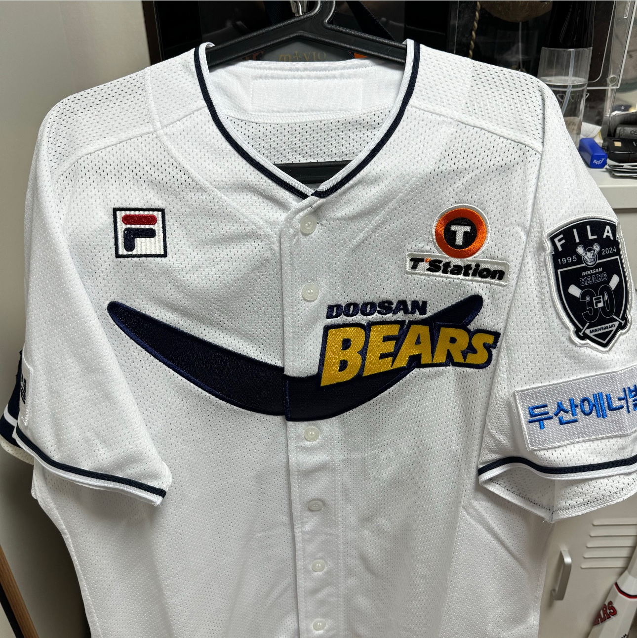 Doosan Bears x Fila 30th Anniversary Legends Classic Uniform Package (Non Marking Ver.) 착용 스타일 - 2
