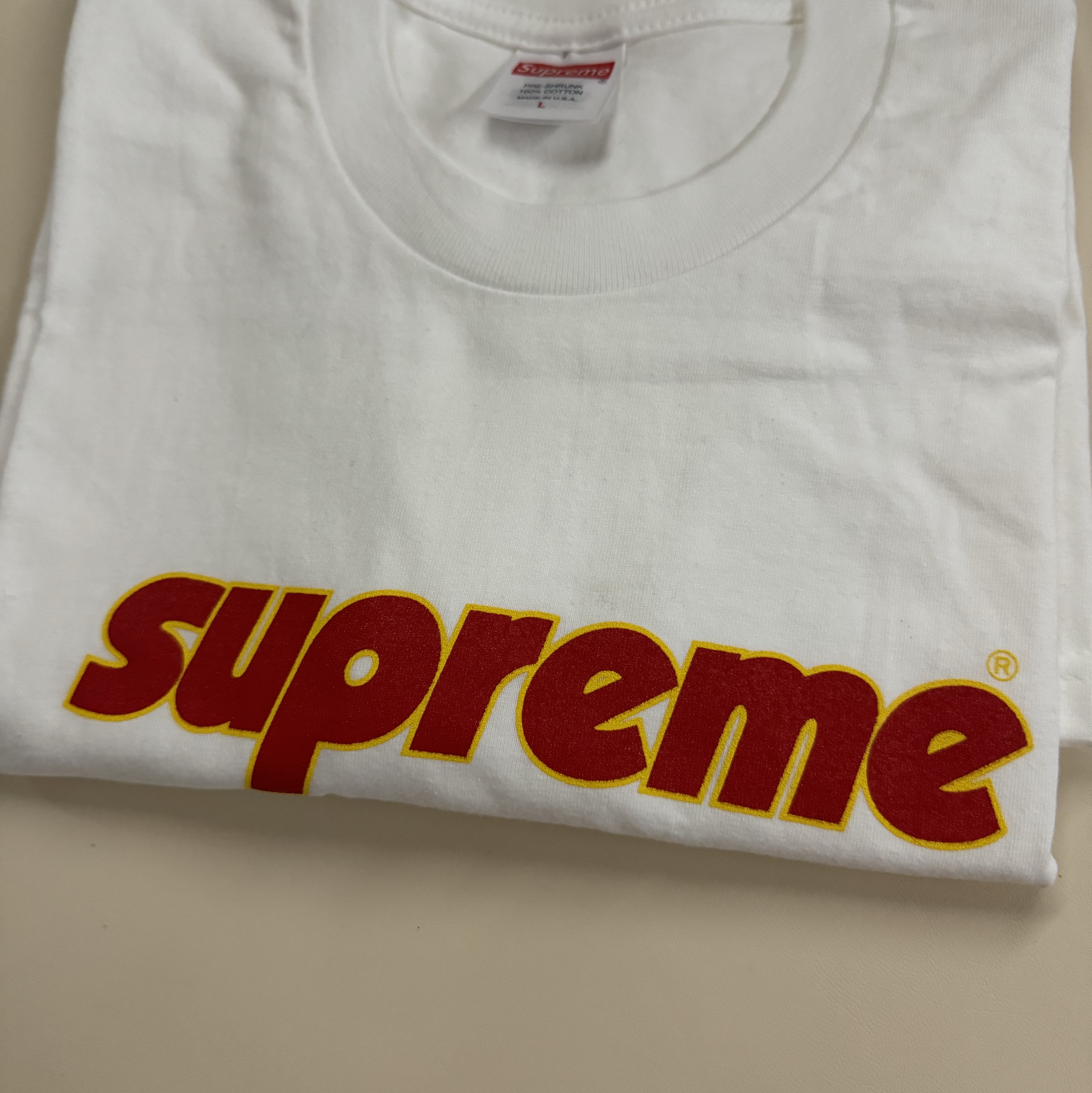 Supreme Pinline T-Shirt White - 24SS 착용 스타일