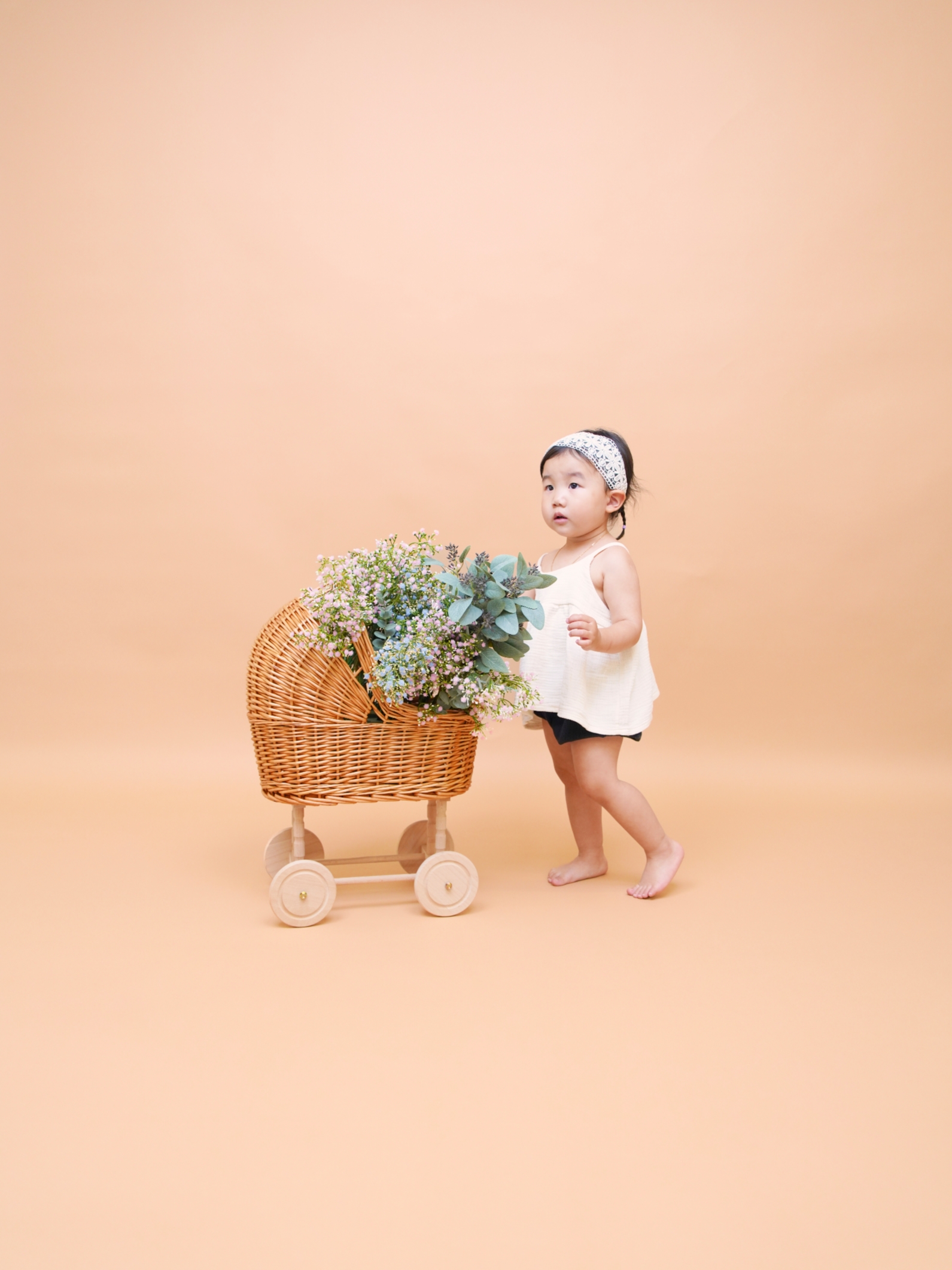 (Infant) Adidas Yeezy Slide Pure - Re-Release Ver. 착용 스타일 - 1