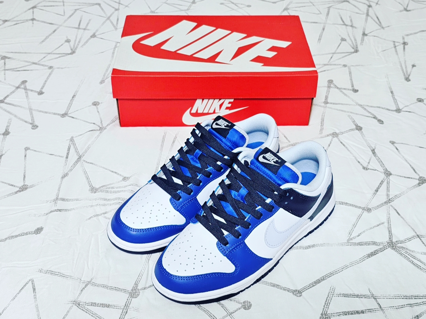 Nike Dunk Low Retro White Football Grey 착용 스타일 - 1