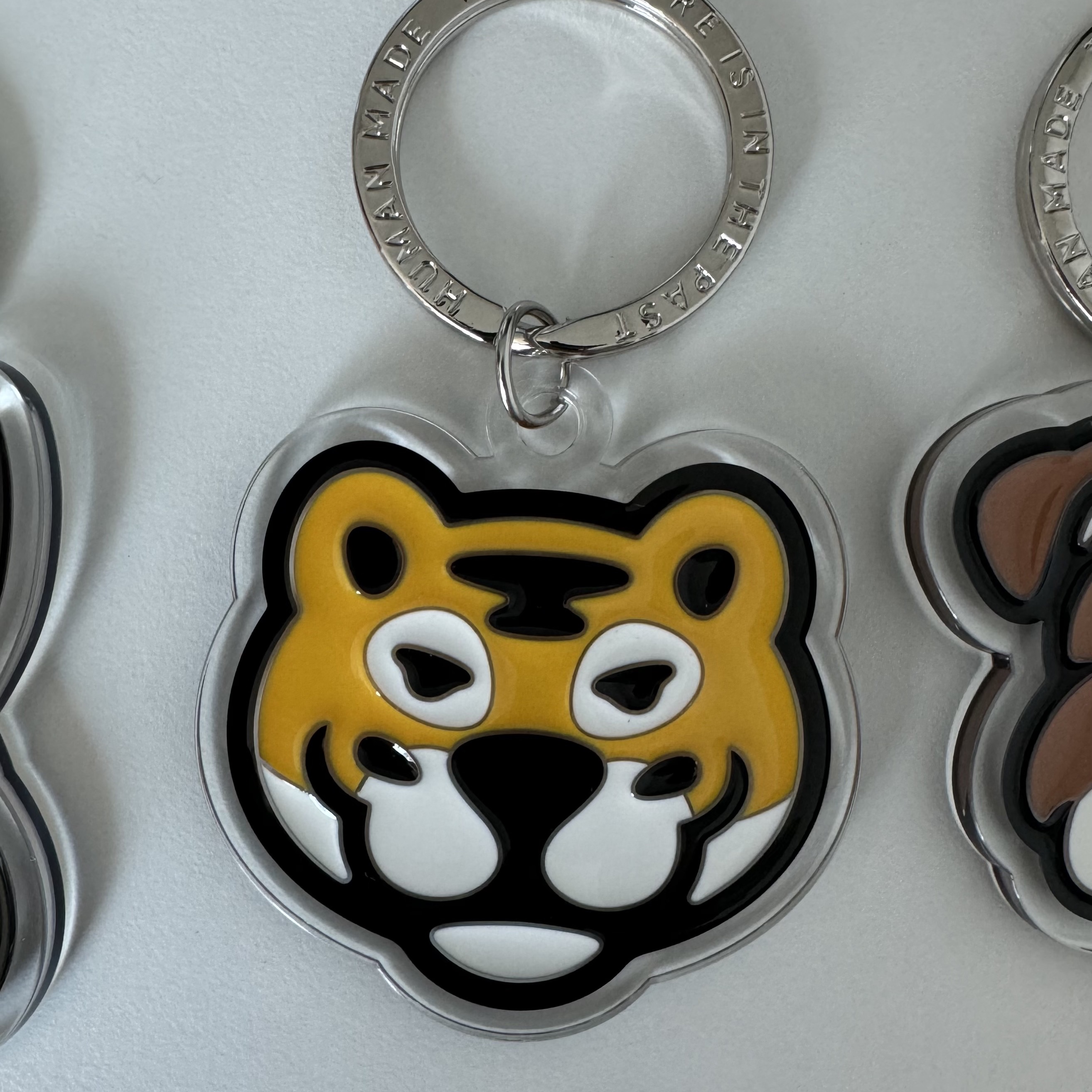 Human Made Acrylic Animal Keyring Yellow, Human Made Acrylic Animal Keyring White 착용 스타일 - 5