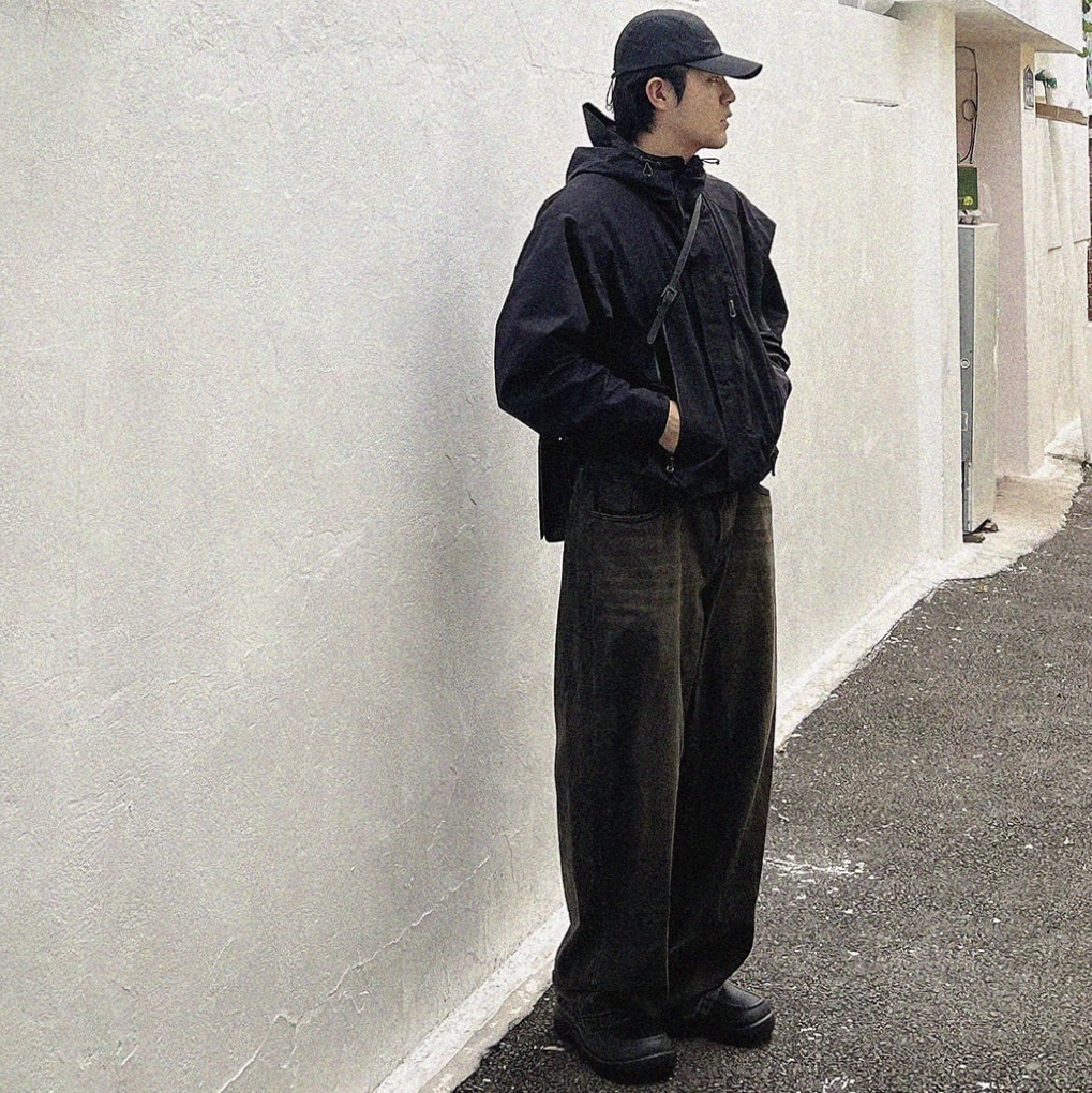 Millo Archive Reflect Curved Pants Washed Brown 착용 스타일 - 1