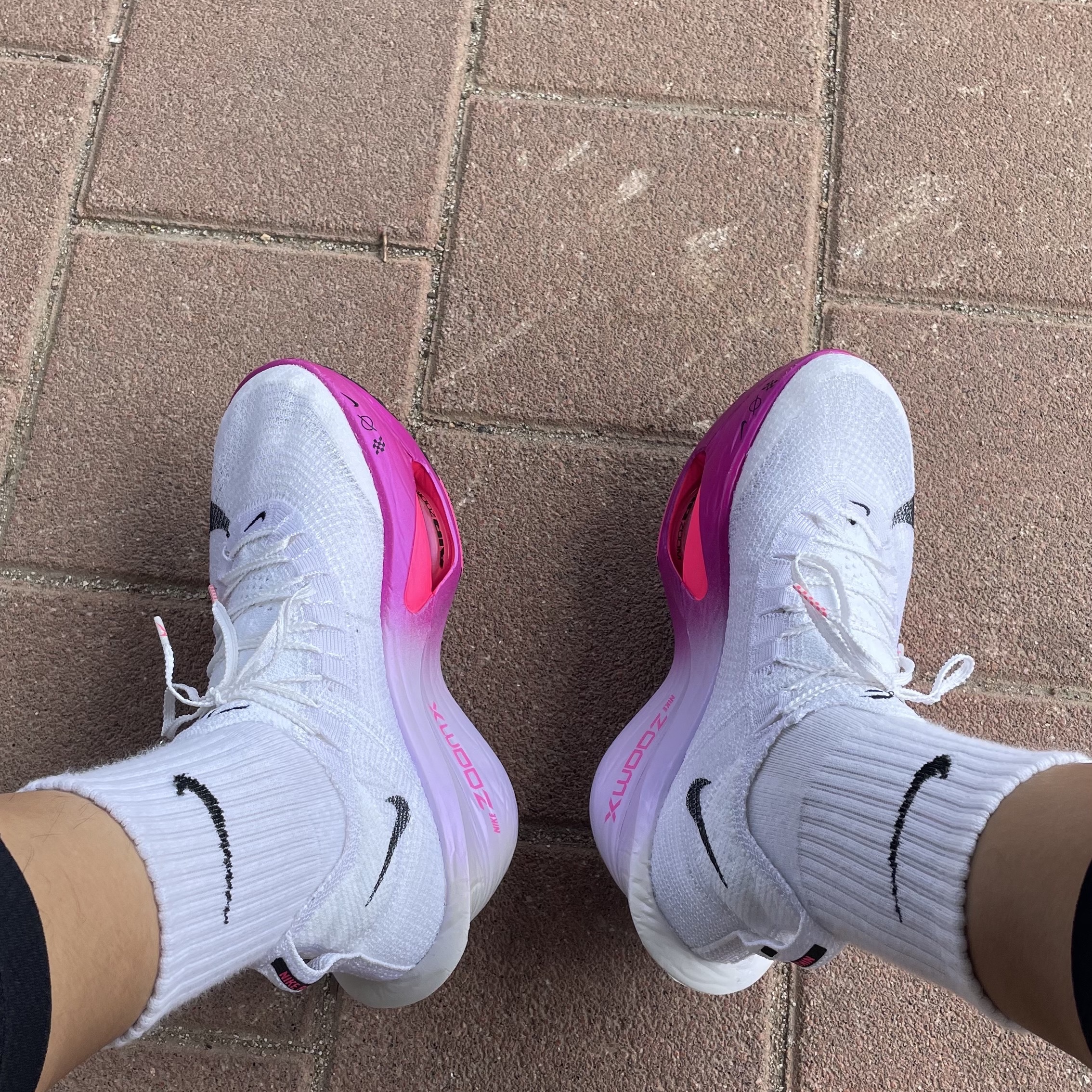 Nike Air Zoom Alphafly Next% 3 Hyper Pink 착용 스타일