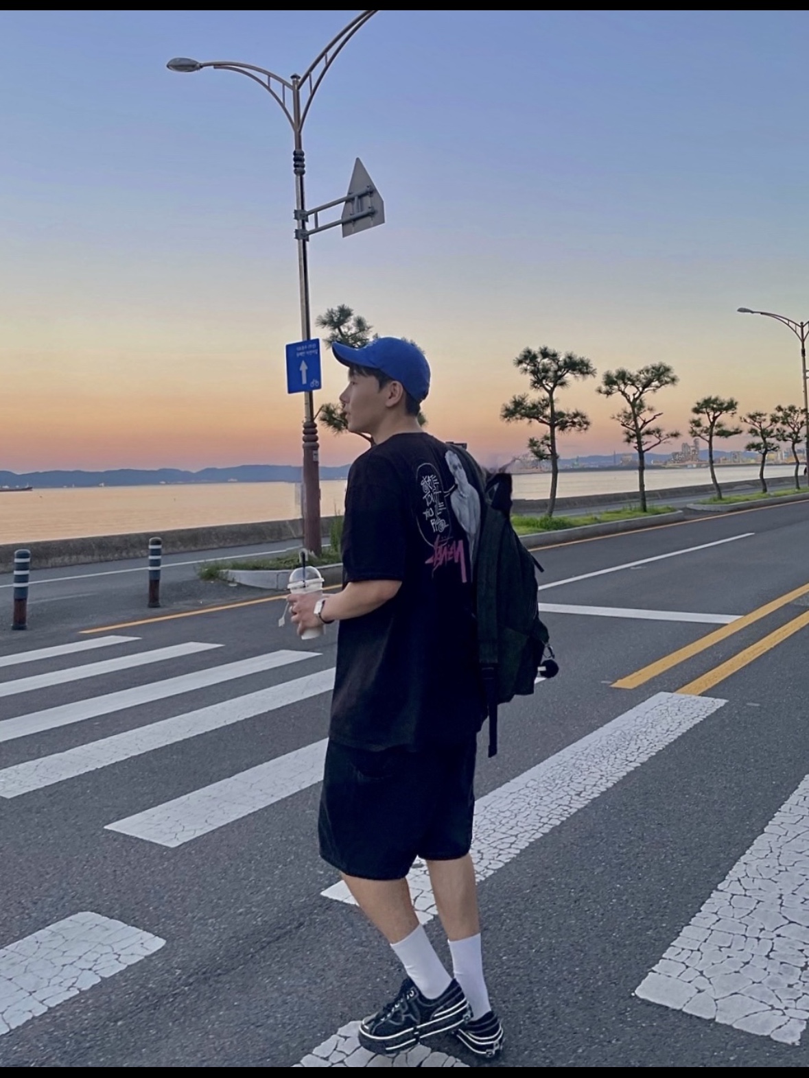 Converse x Feng Chen Wang Chuck 70 Ox 2-in-1 Black, Stussy Canvas Backpack Washed Black 착용 스타일