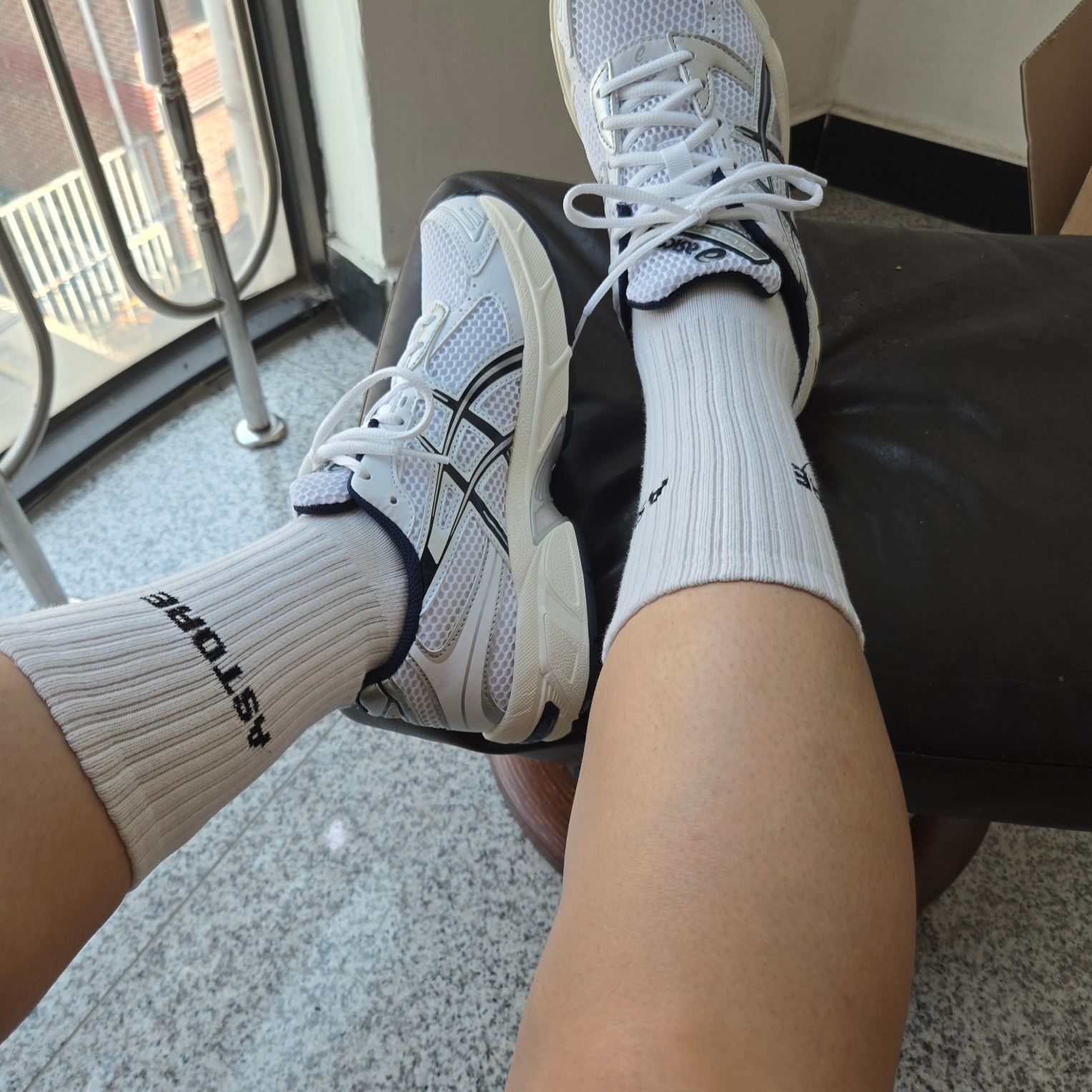 (W) Asics Gel-1130 White Midnight 착용 스타일
