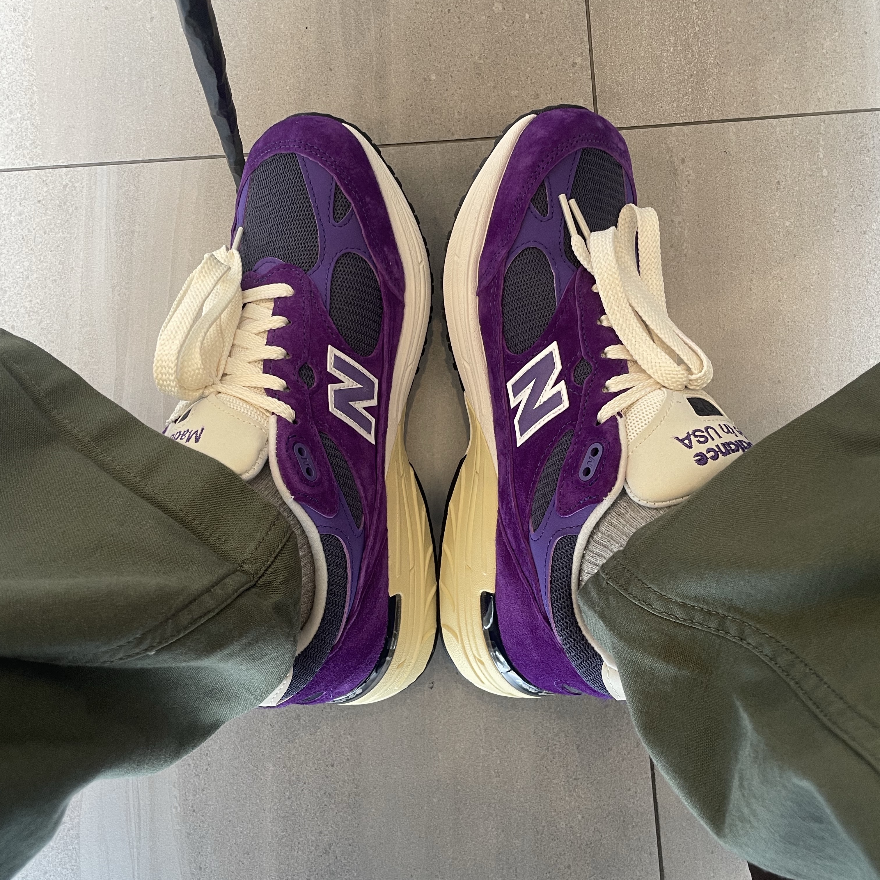 New Balance 993 Made in USA Purple Interstellar 착용 스타일