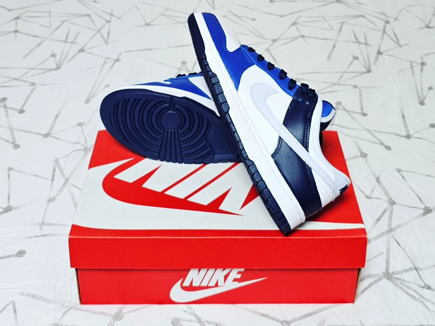Nike Dunk Low Retro White Football Grey 착용 스타일 - 4