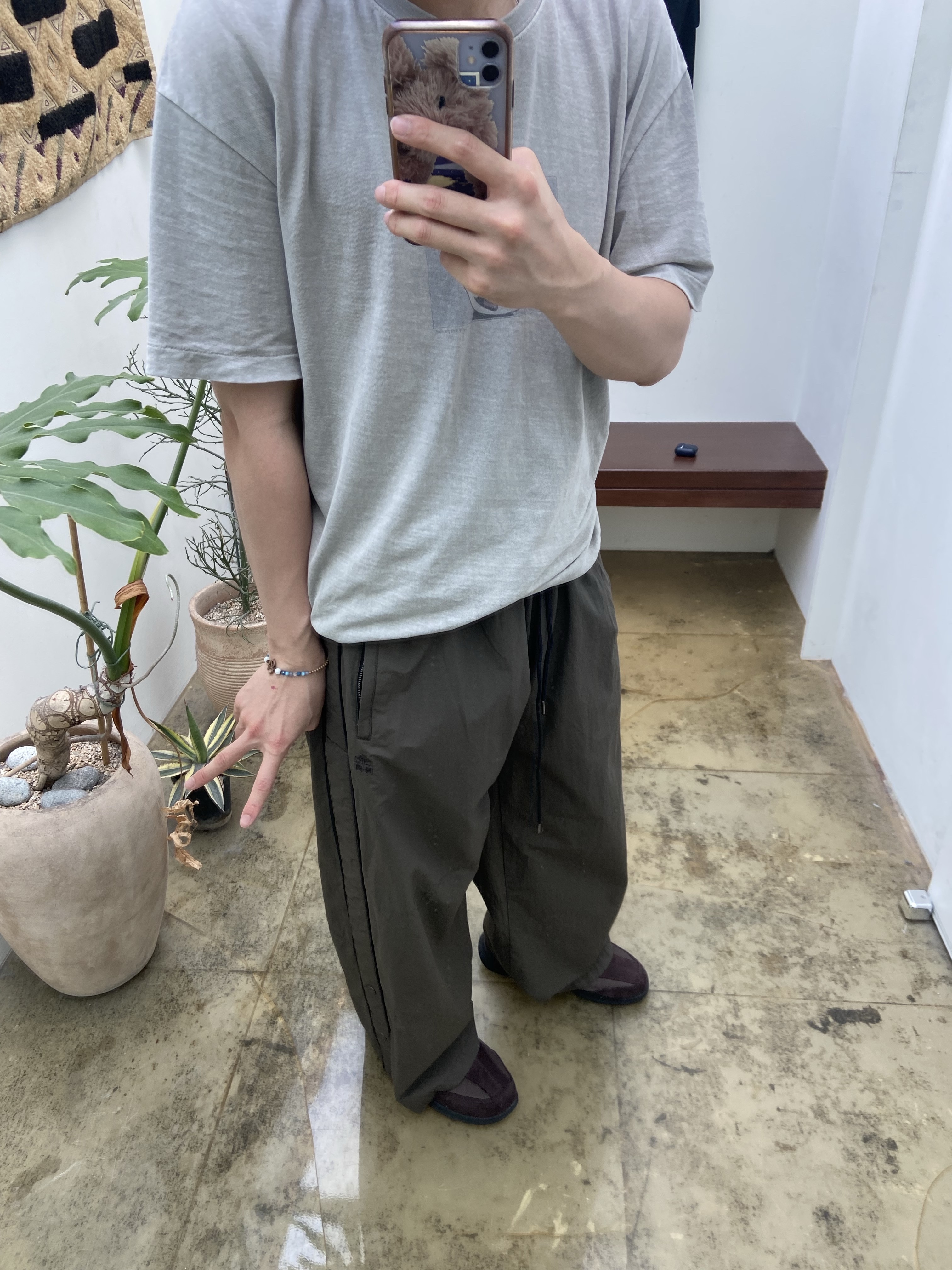 Asics Life Walker 010 Coffee - 3E Wide 착용 스타일