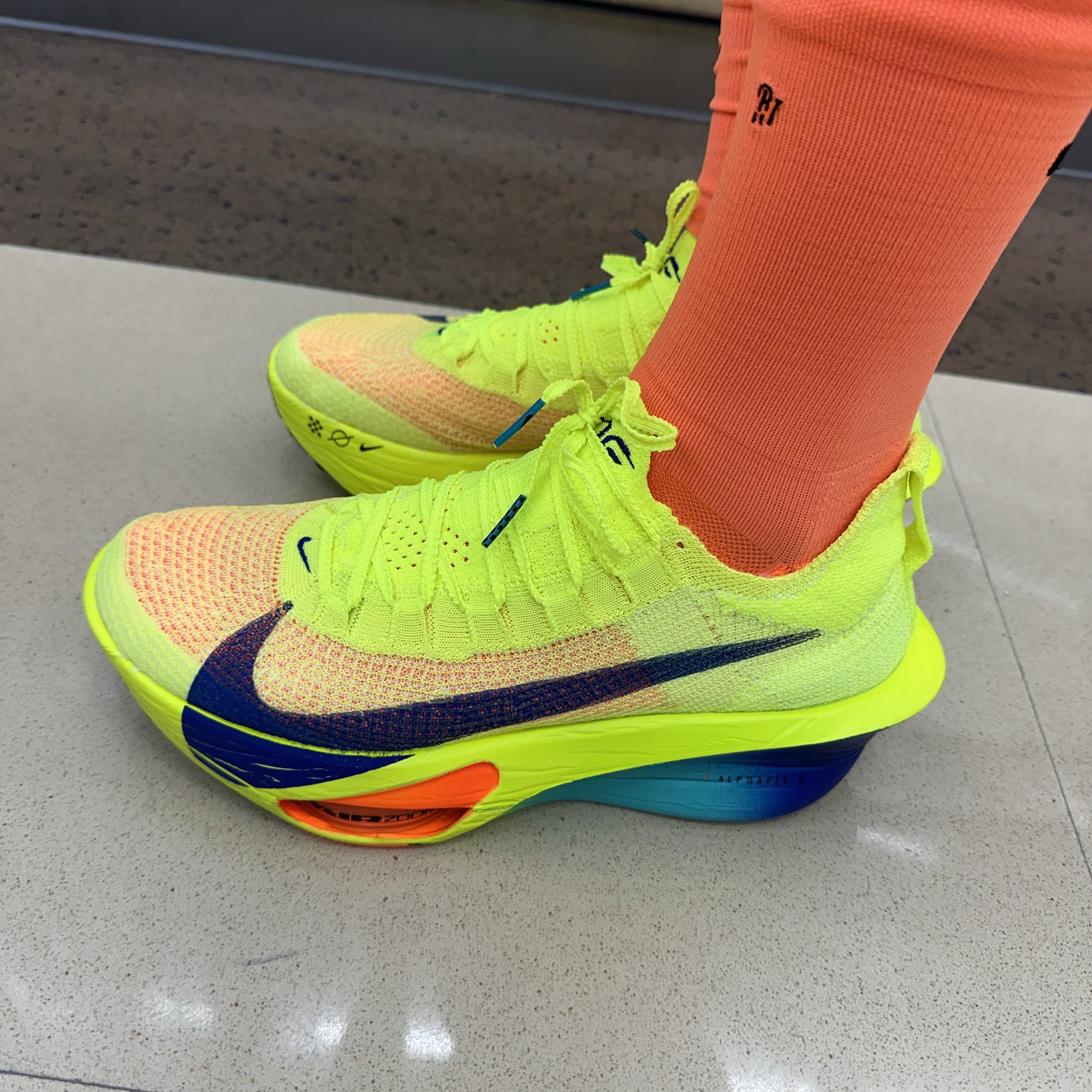 Nike Air Zoom Alphafly Next% 3 Volt 착용 스타일